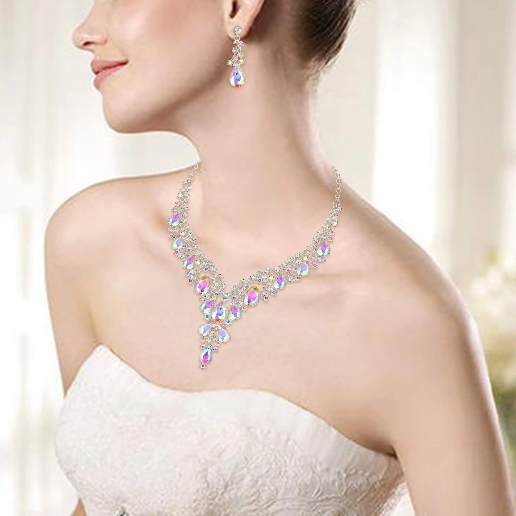 Clearine Set di Gioielli per Sposa con Collana e Orecchini a Goccia in Strass Cluster Iridescente AB Argento-Fondo - immagine 2