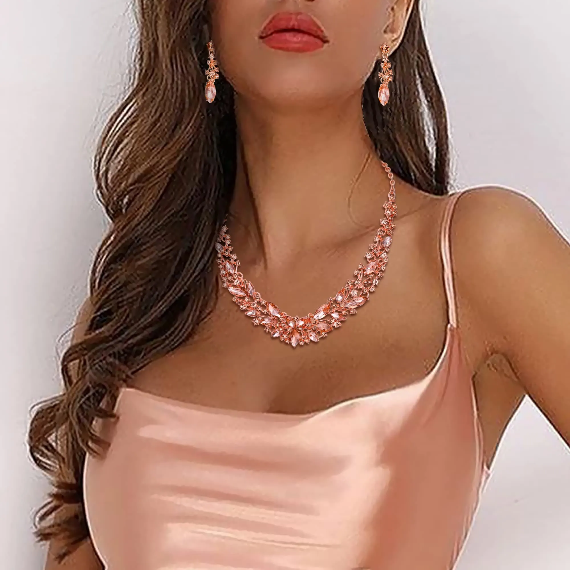 Clearine Set di Gioielli per Sposa con Cristallo Austriaco, Collana e Orecchini, Colore Pesca Morganite Rosa-Oro - immagine 2