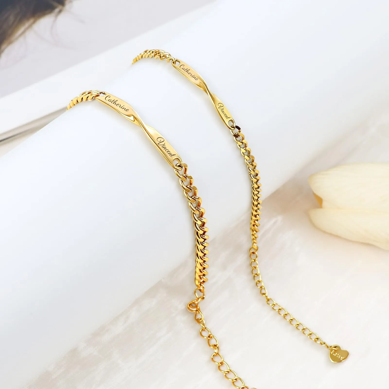 Malihome Set di bracciali a catena per coppie con simbolo dell'infinito personalizzabile (Gold) - immagine 4
