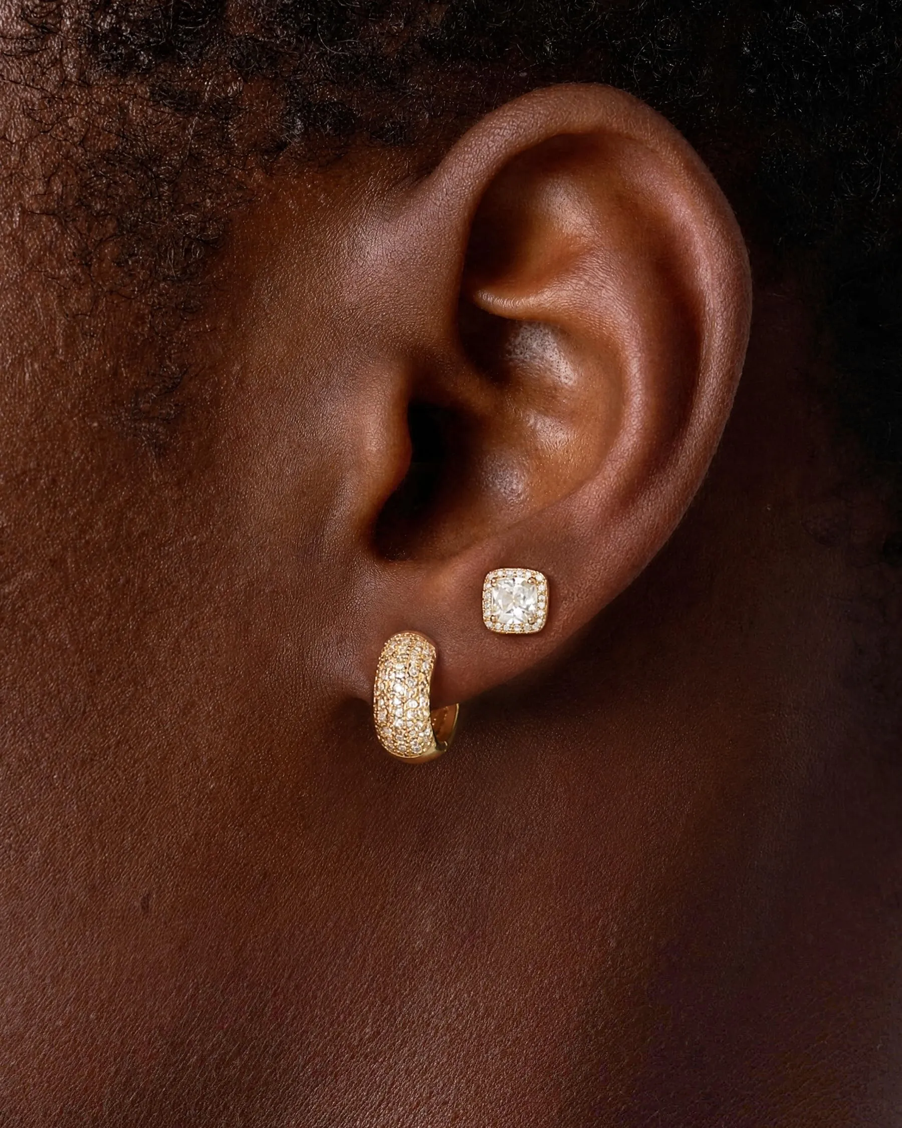 HANLI Orecchini a Cerchio Uomo Oro Placcato 14K con Zirconi Cubici, 2 Paia - immagine 2