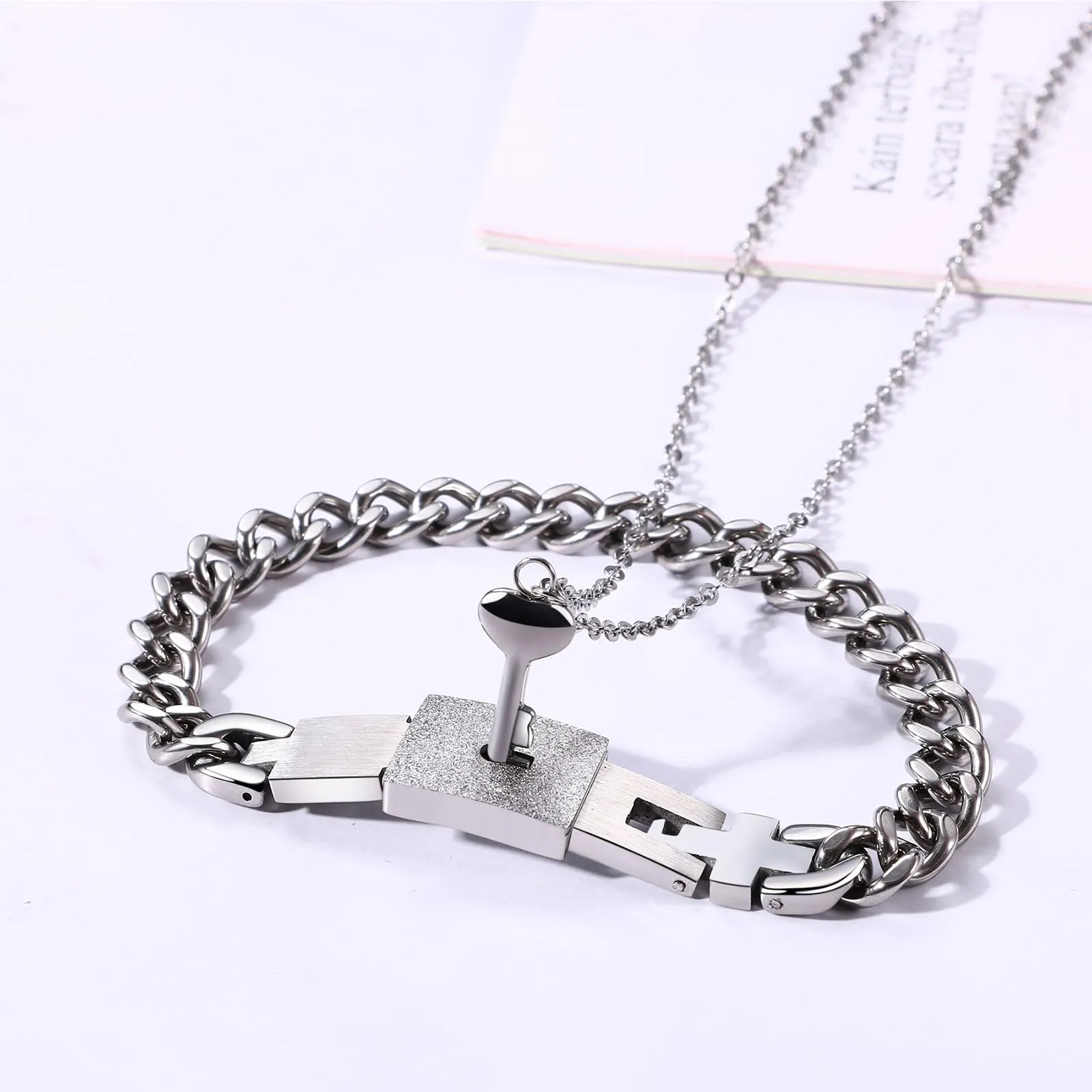 Flongo Set Collana e Bracciale per Coppia con Lucchetto e Chiave, Acciaio Inossidabile Argento - immagine 9