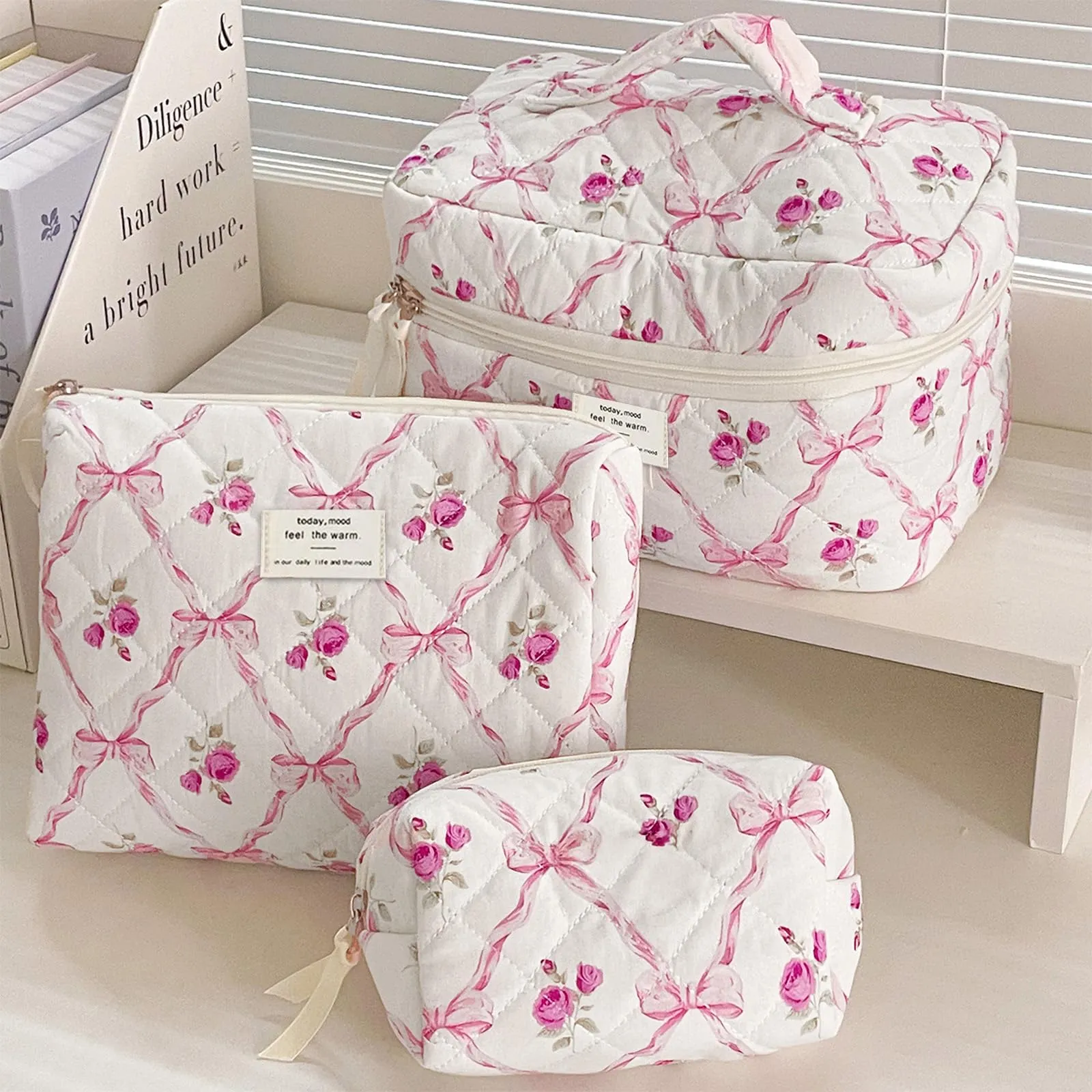 Aucuu Beauty Case, Set di 3 Borse da Toilette Trapuntate in Cotone con Motivi Floreali - immagine 5