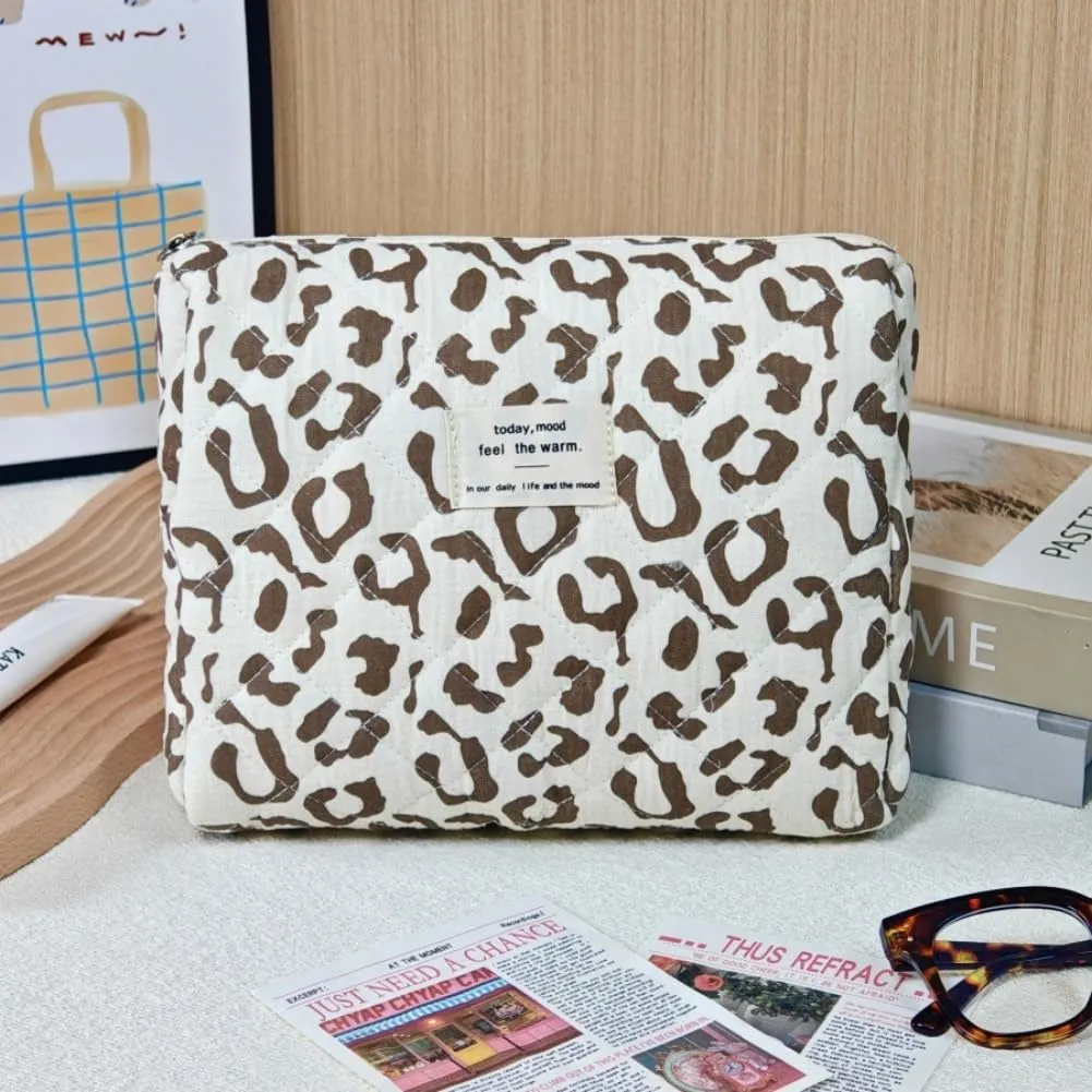 Aucuu Beauty Case, 3 Pezzi Floreale Trapuntata in Cotone, Borsa da Toilette e Makeup Bag Organizer - immagine 4