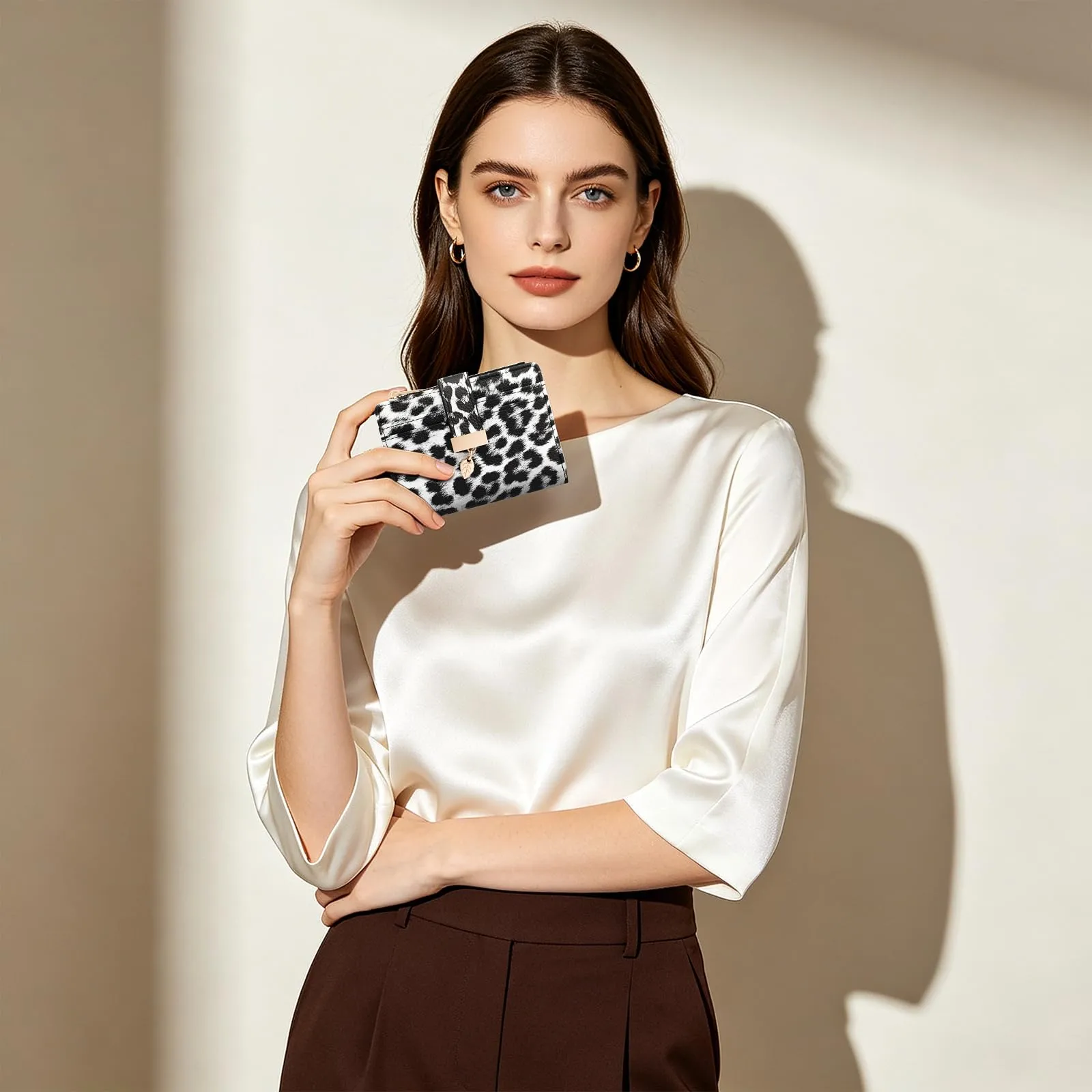 Pomelo Best Portafoglio Donna Compatto con Zip e Scomparti per Carte (Leopardo Bianco) - immagine 5