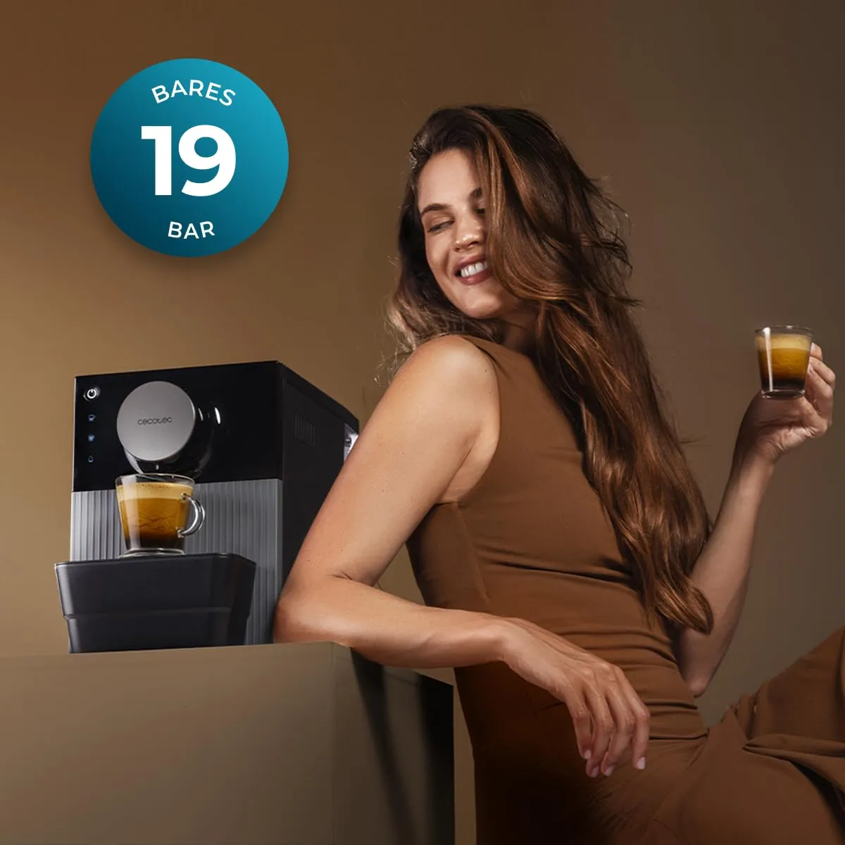 Cecotec Cremmaet Cube Macchina da Caffè Superautomatica, 1350W, 19 Bar, Sistema Thermoblock, 5 Livelli di Macinatura, Pannello Controllo Tattile - immagine 4