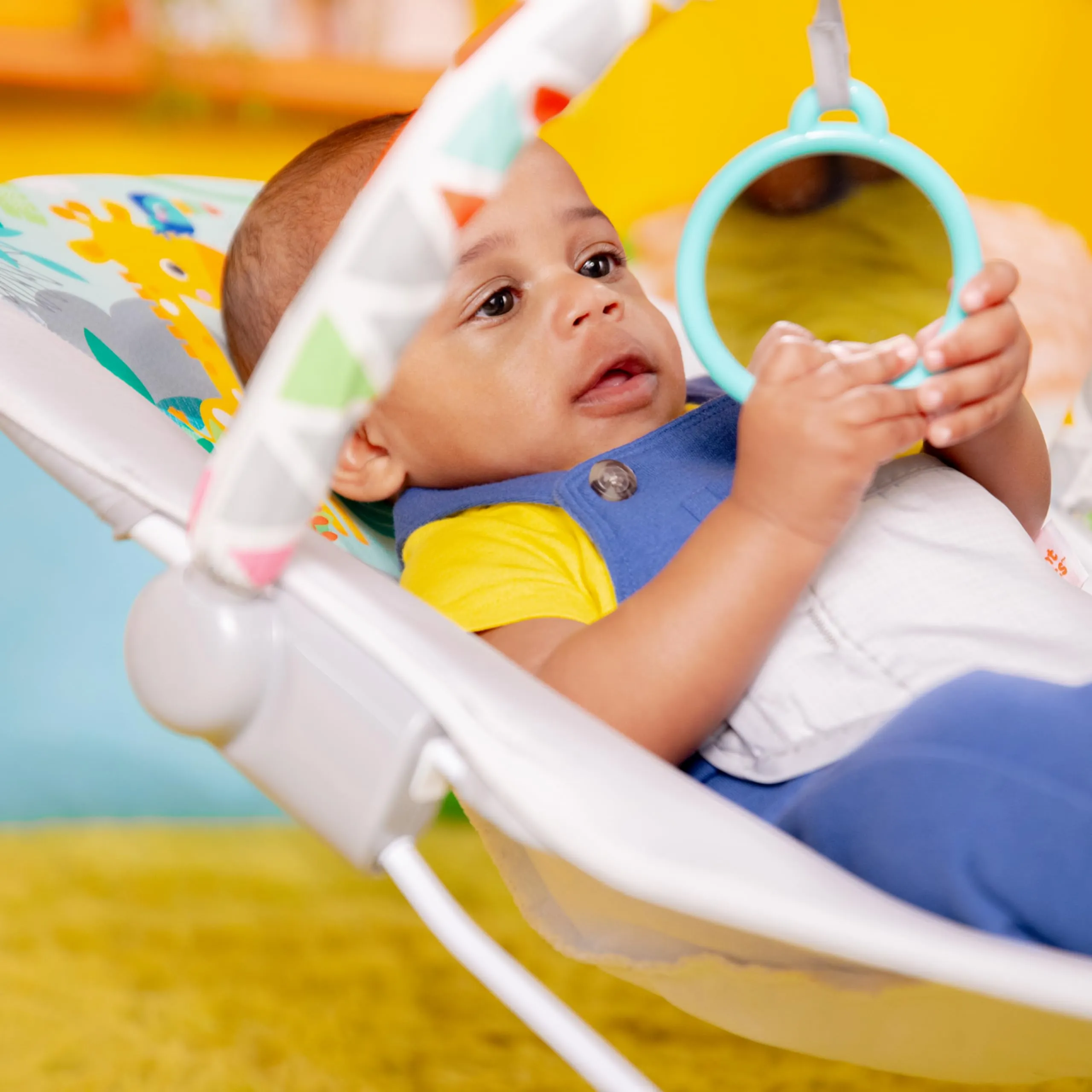 Bright Starts Seggiolino Vibrante Rilassante Safari Fun, 0-6 Mesi fino a 9 kg - immagine 6