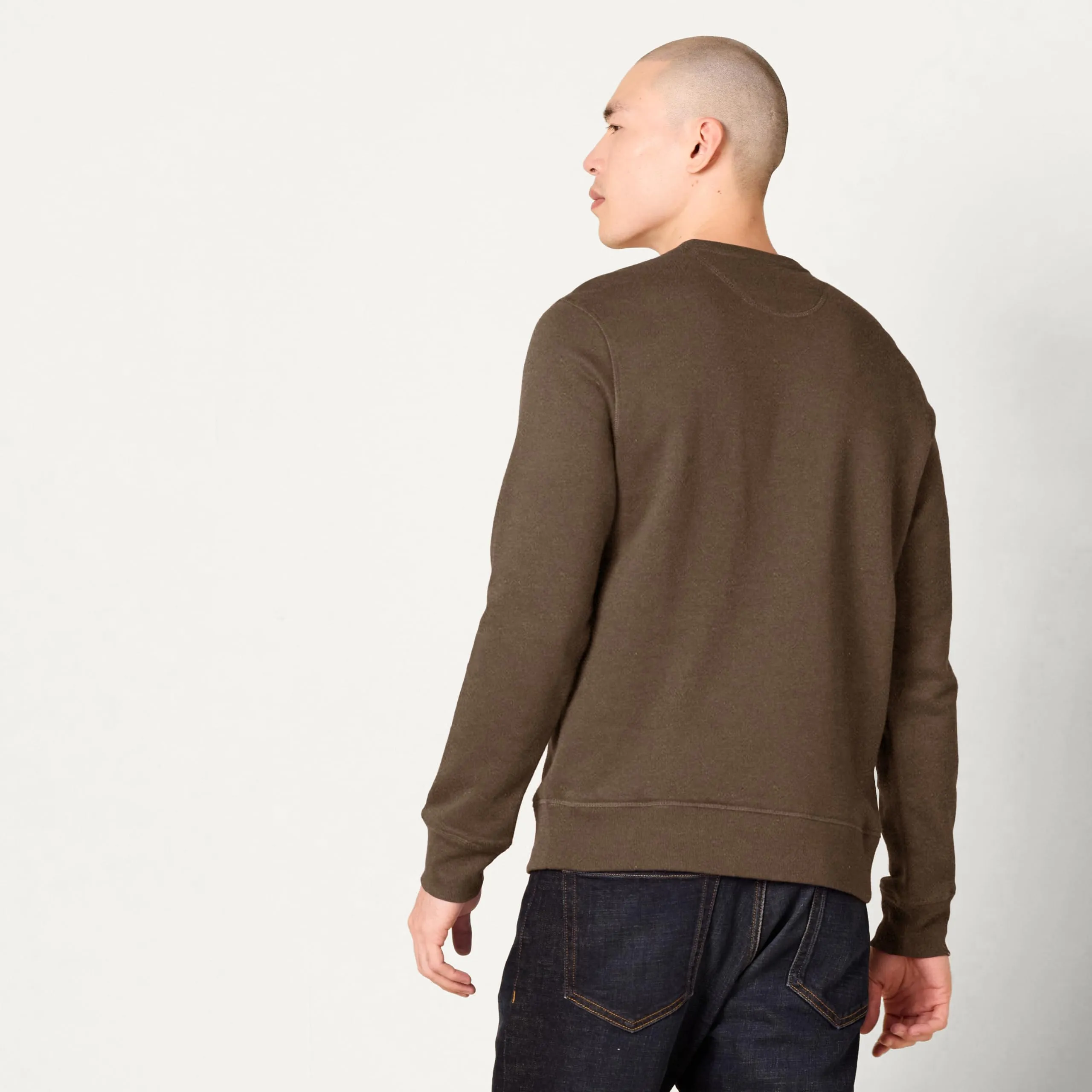 Amazon Essentials Felpa Girocollo in Pile Uomo, Marrone Medio, XL - immagine 3