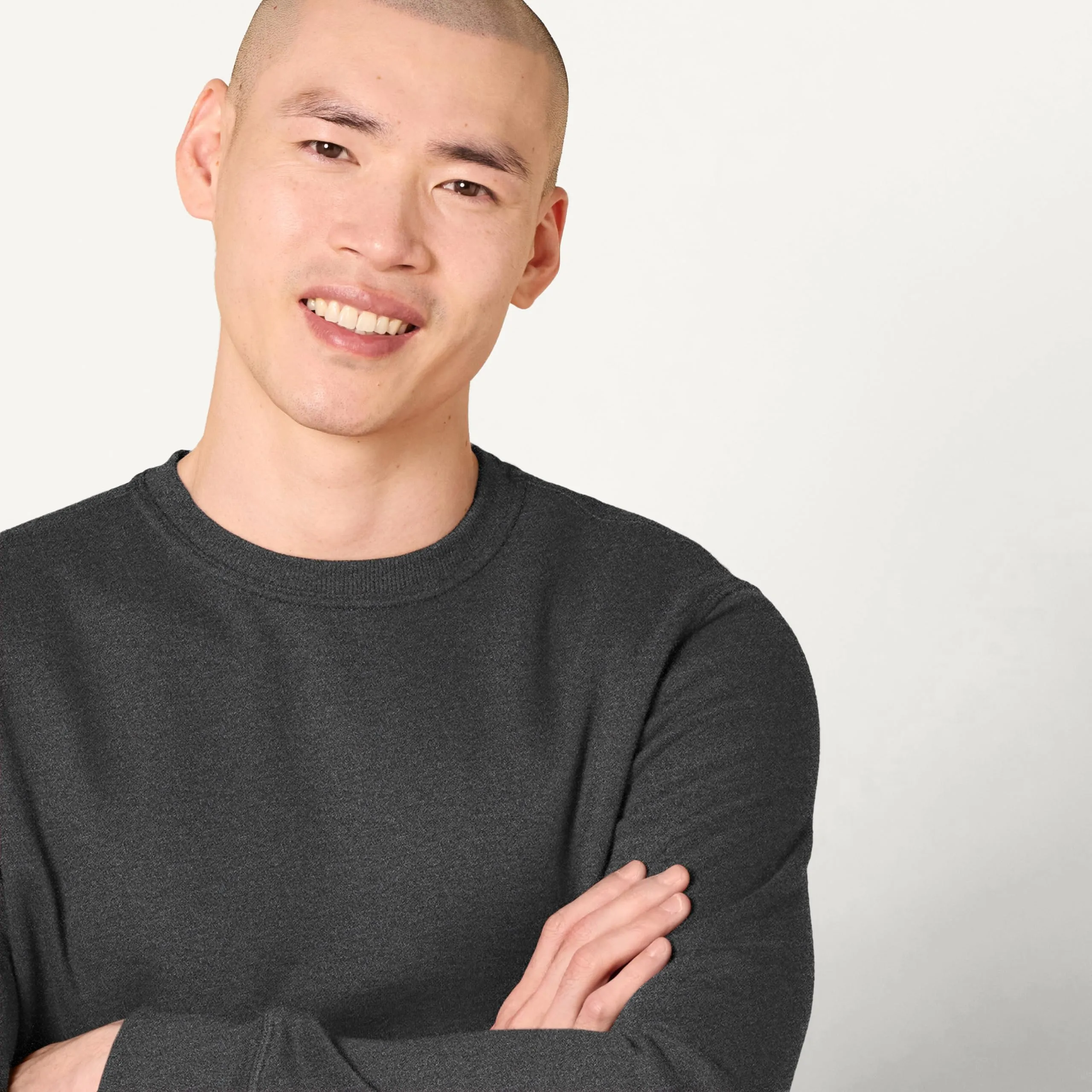 Amazon Essentials Felpa Girocollo in Pile Uomo, Carbone Puntinato, 6XL Plus - immagine 4