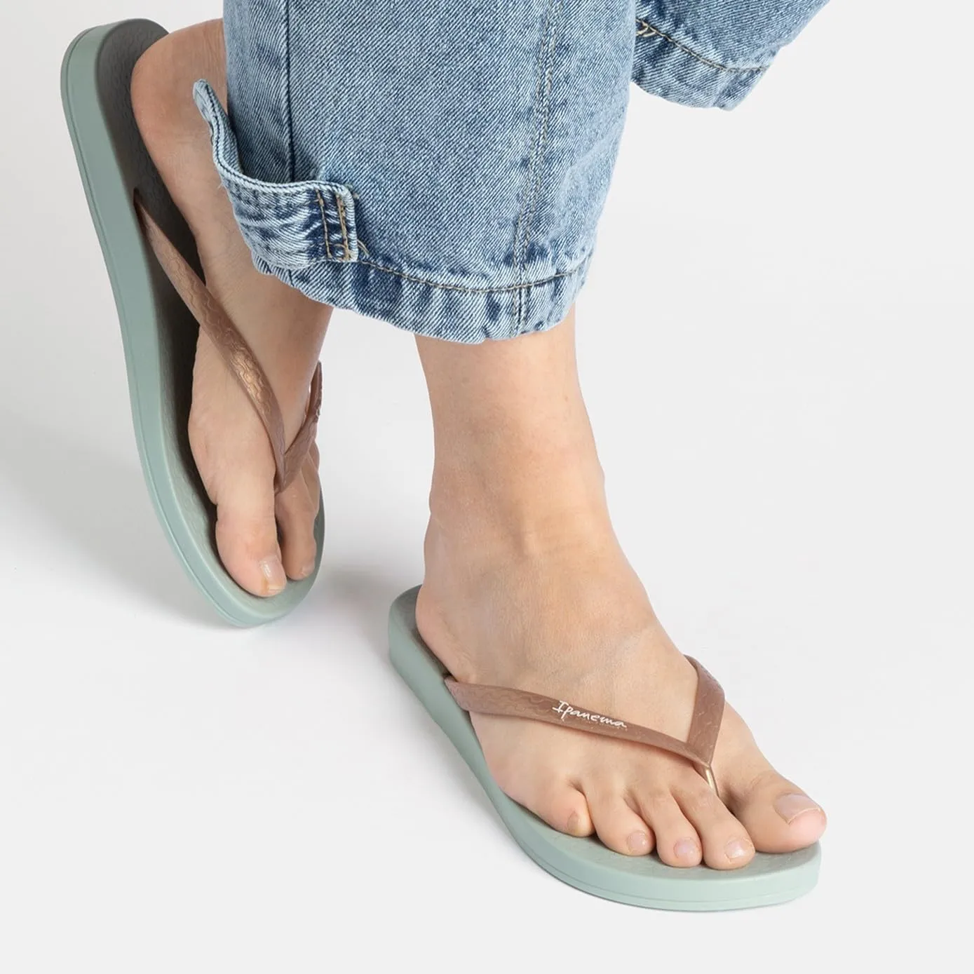 Ipanema Anatomica Tan Women's Flip Flops - Verde Oro - immagine 7
