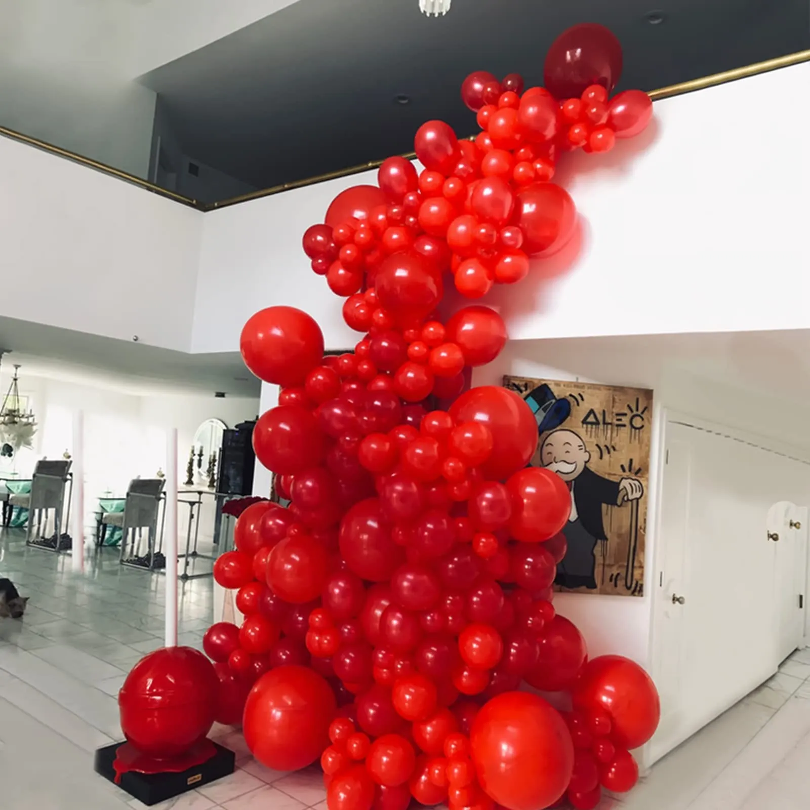 Ousuga Palloncini Rossi, Kit Ghirlanda 106 Pezzi (5, 10, 12, 18 pollici) con Nastro e Accessori - immagine 4