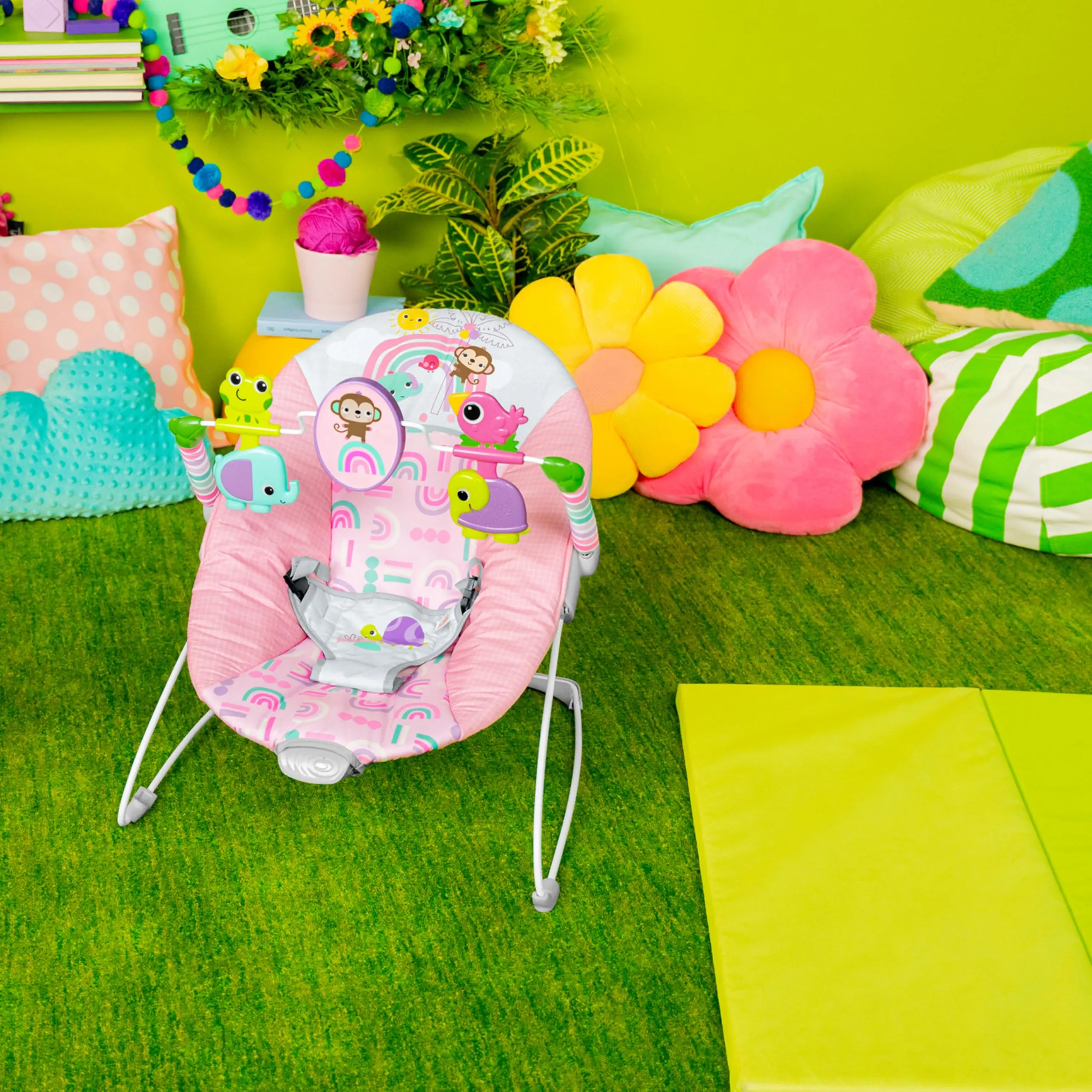 Bright Starts Seggiolino Portatile Vibrante per Neonati con Barra Giocattoli, 0-6 Mesi, 9 kg (Pink Paradise) - immagine 6