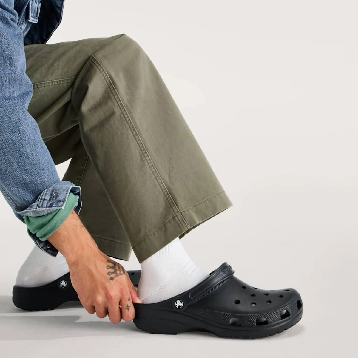 Crocs Classic Clog, Black, 41-42 EU - immagine 2