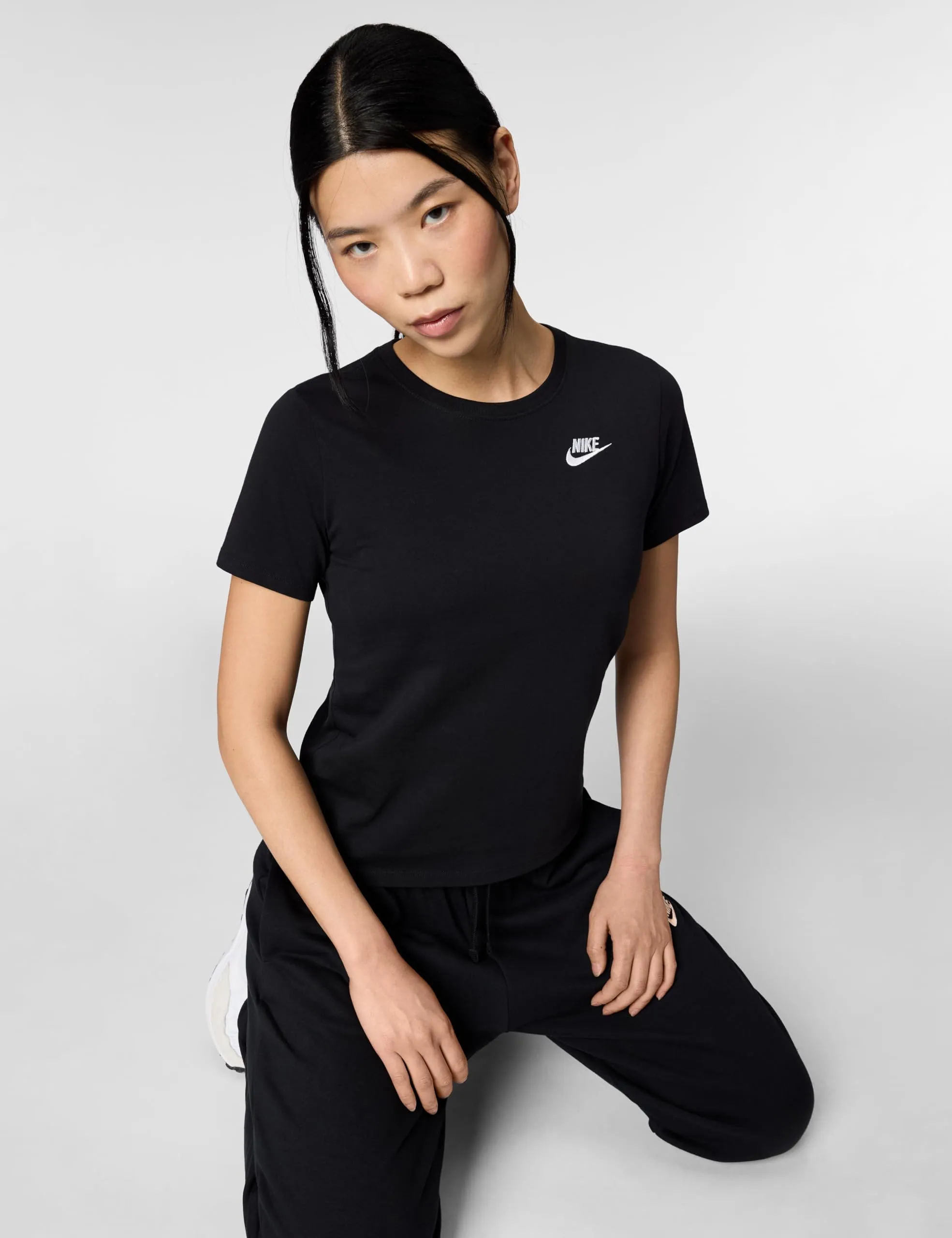 Nike SW Club T-Shirt - Nero - XXL Donna - immagine 5