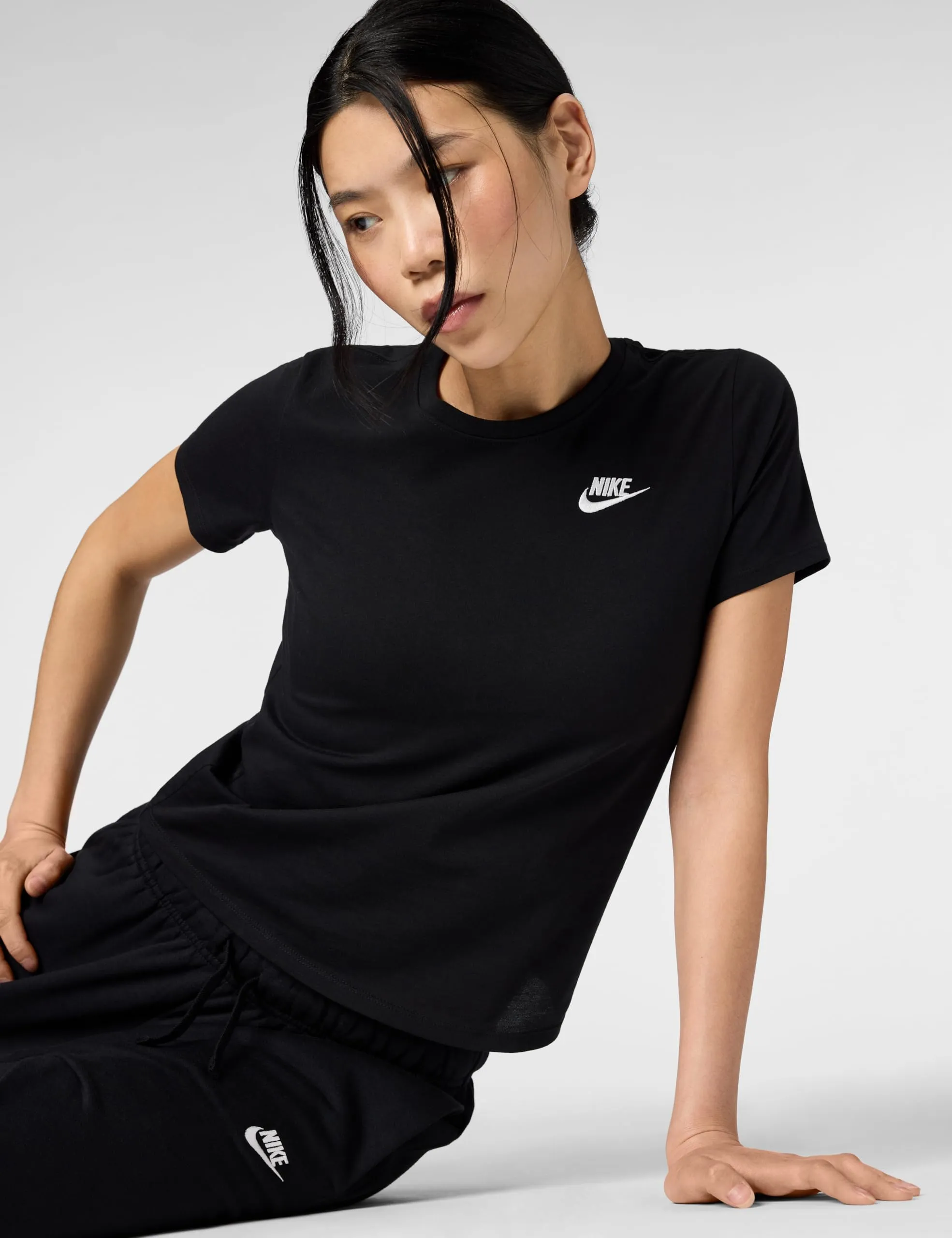 Nike SW Club T-Shirt - Nero - XXL Donna - immagine 6