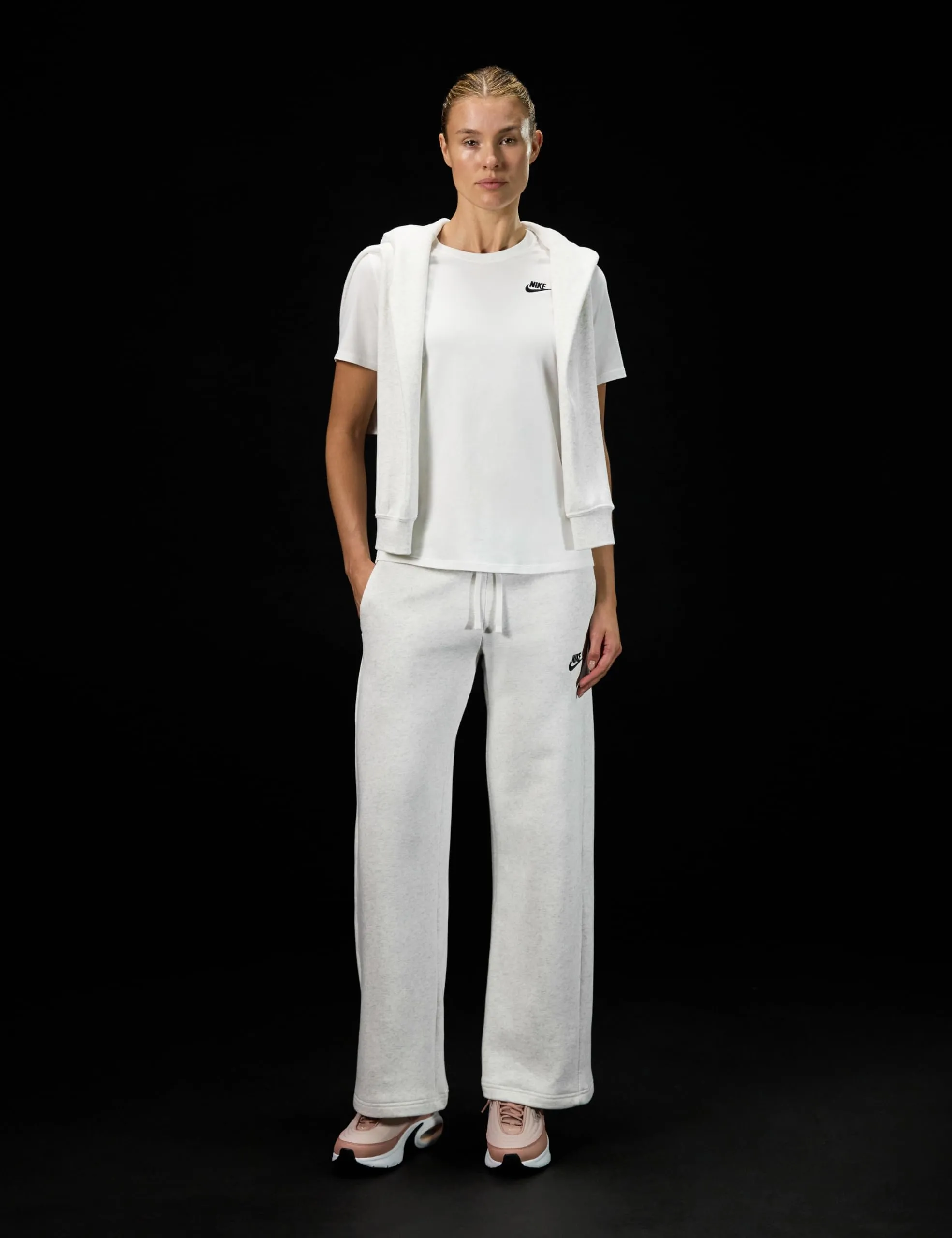 Nike SW Club T-Shirt, Bianco, S Donna - immagine 6