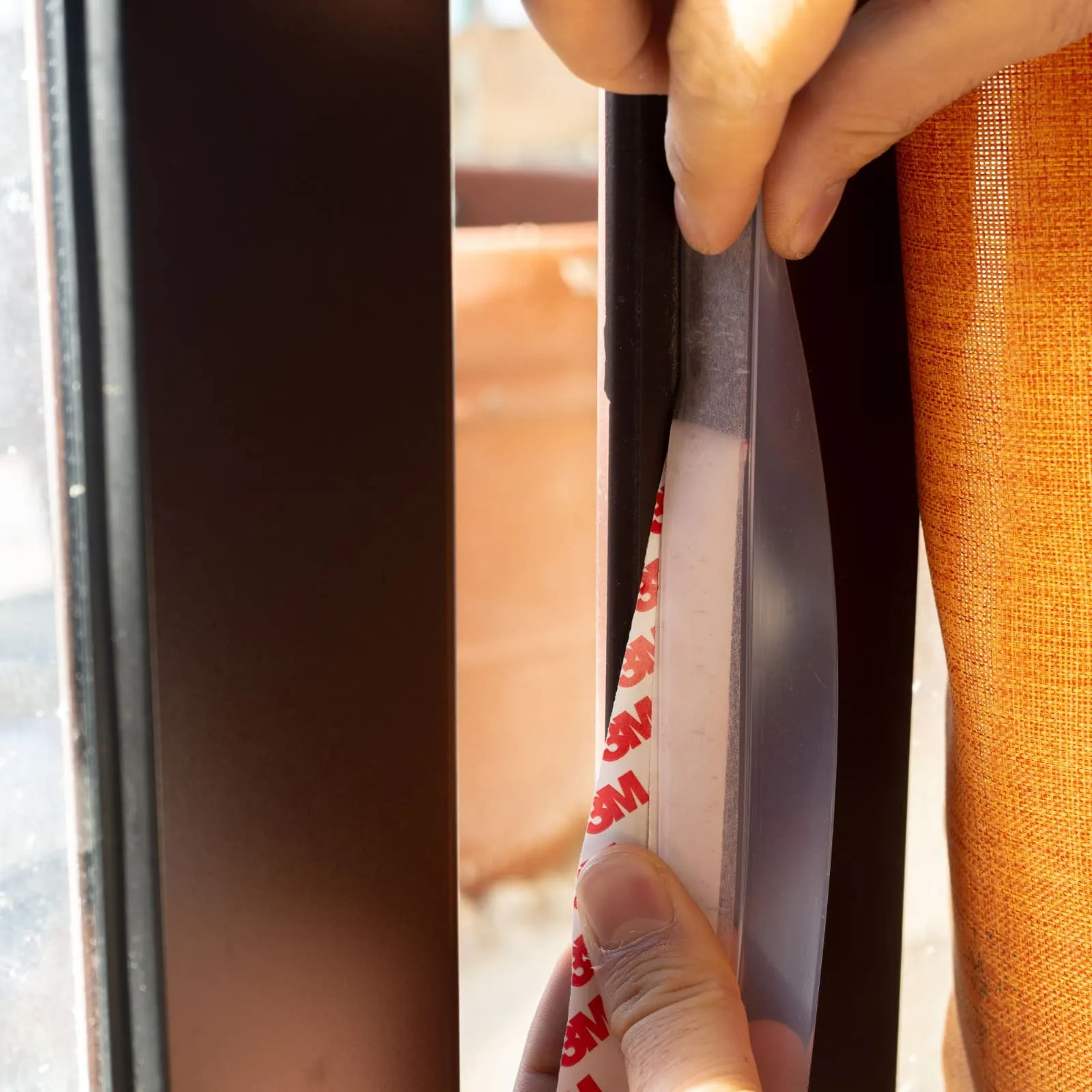 Dpm Tapes Paraspifferi Sottoporta in Silicone con Adesivo 3M, 35 mm x 5 m, Trasparente - immagine 5