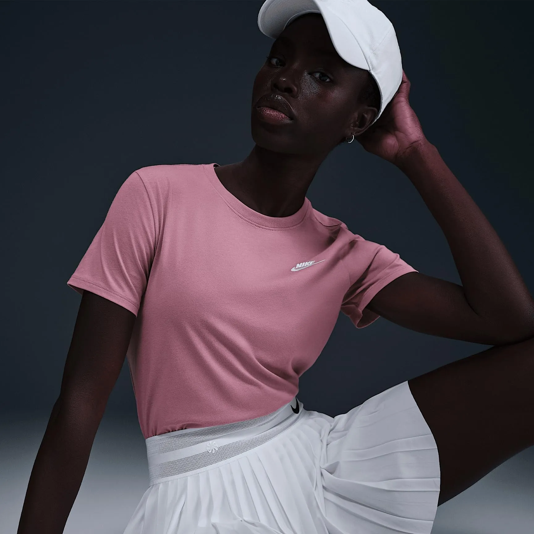 Nike Club T-Shirt Donna Elemental Pink M DX7902 - immagine 3