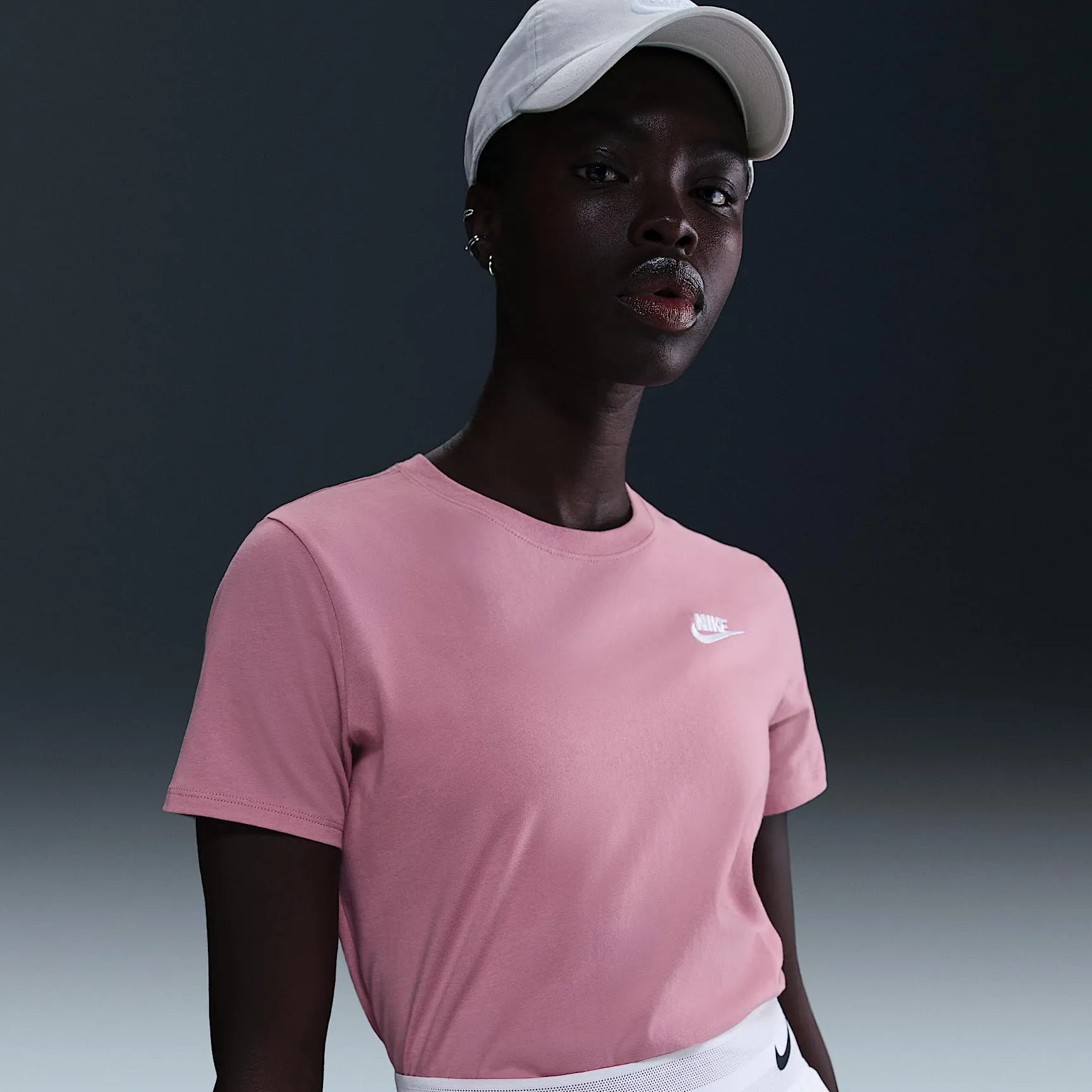 Nike Club T-Shirt Donna Elemental Pink M DX7902 - immagine 6