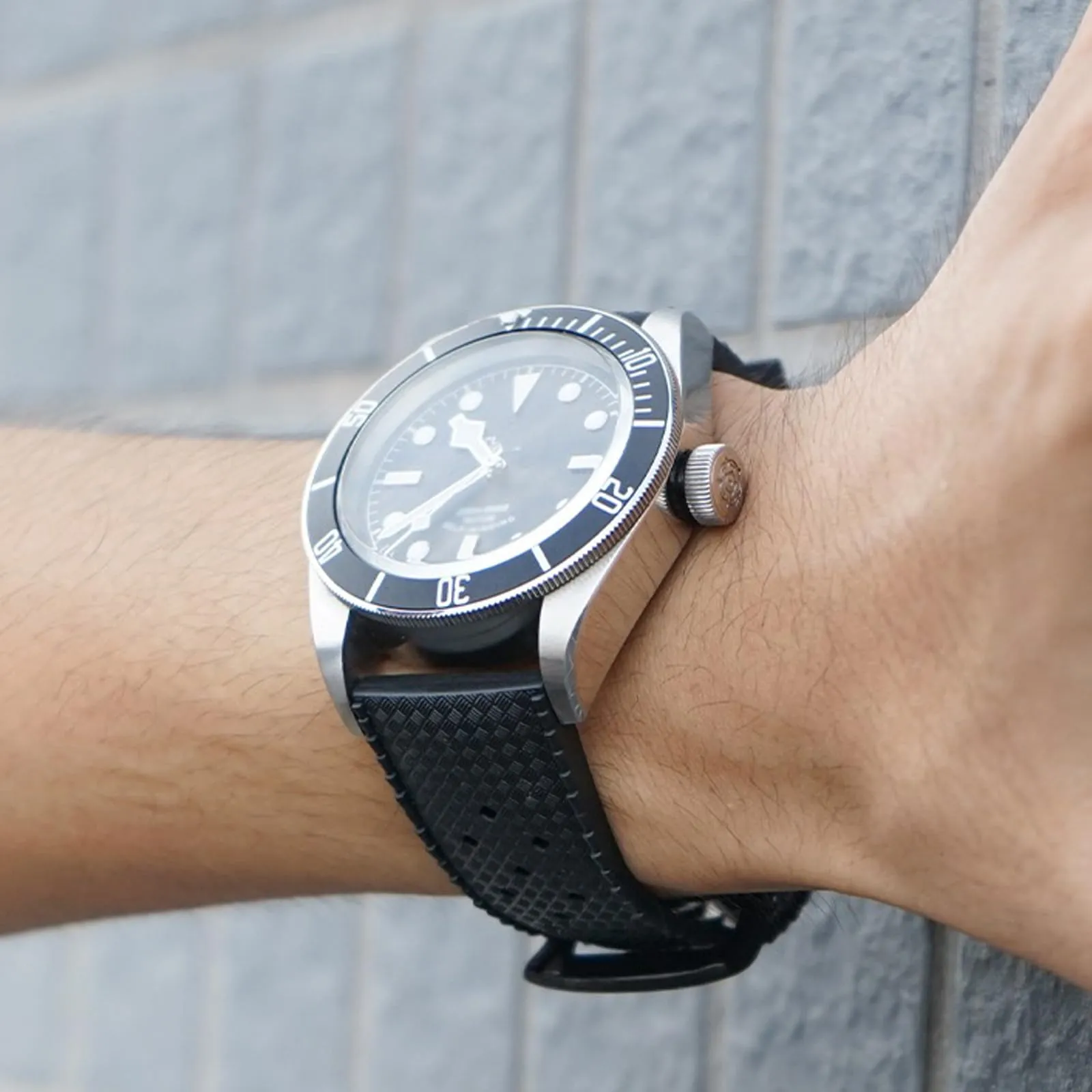 Niziruoup Cinturino Orologio in Gomma FKM Tropicale 21mm Sgancio Rapido Nero - immagine 8