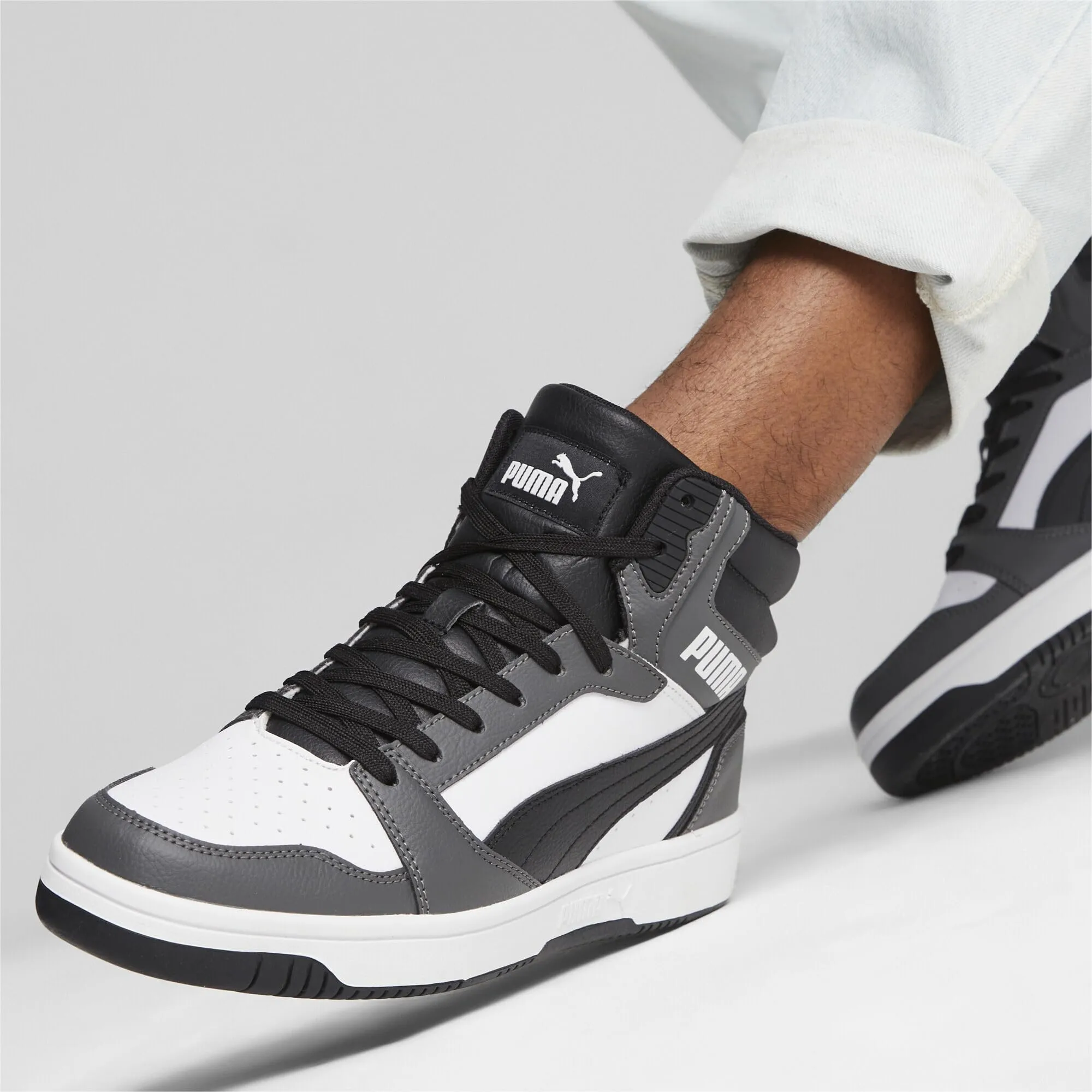 PUMA Rebound V6 Unisex Adult Sneakers, White Black Shadow Gray, 36 EU - immagine 3