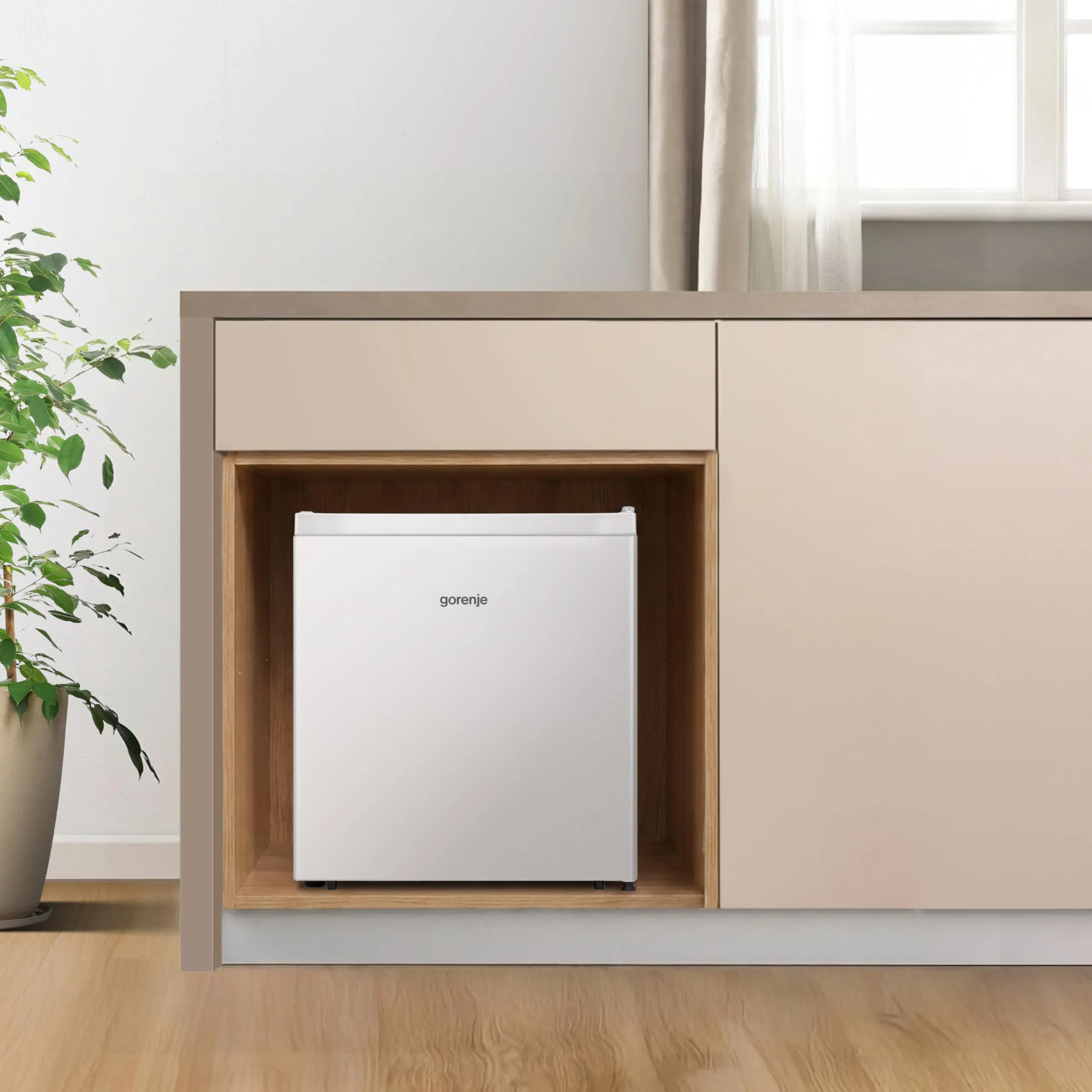 Gorenje R44E4W4 Frigorifero Minibar 45 Litri, 50x45 cm, Classe E, Bianco - immagine 6