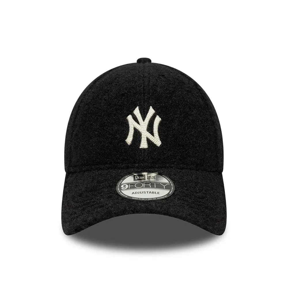 New Era New York Yankees 9Forty Winter Borg Cap - Nero - immagine 2