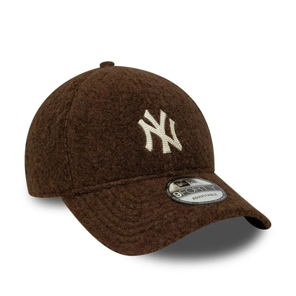 New Era New York Yankees 9Forty Winter Borg Cap - Brown - immagine 3