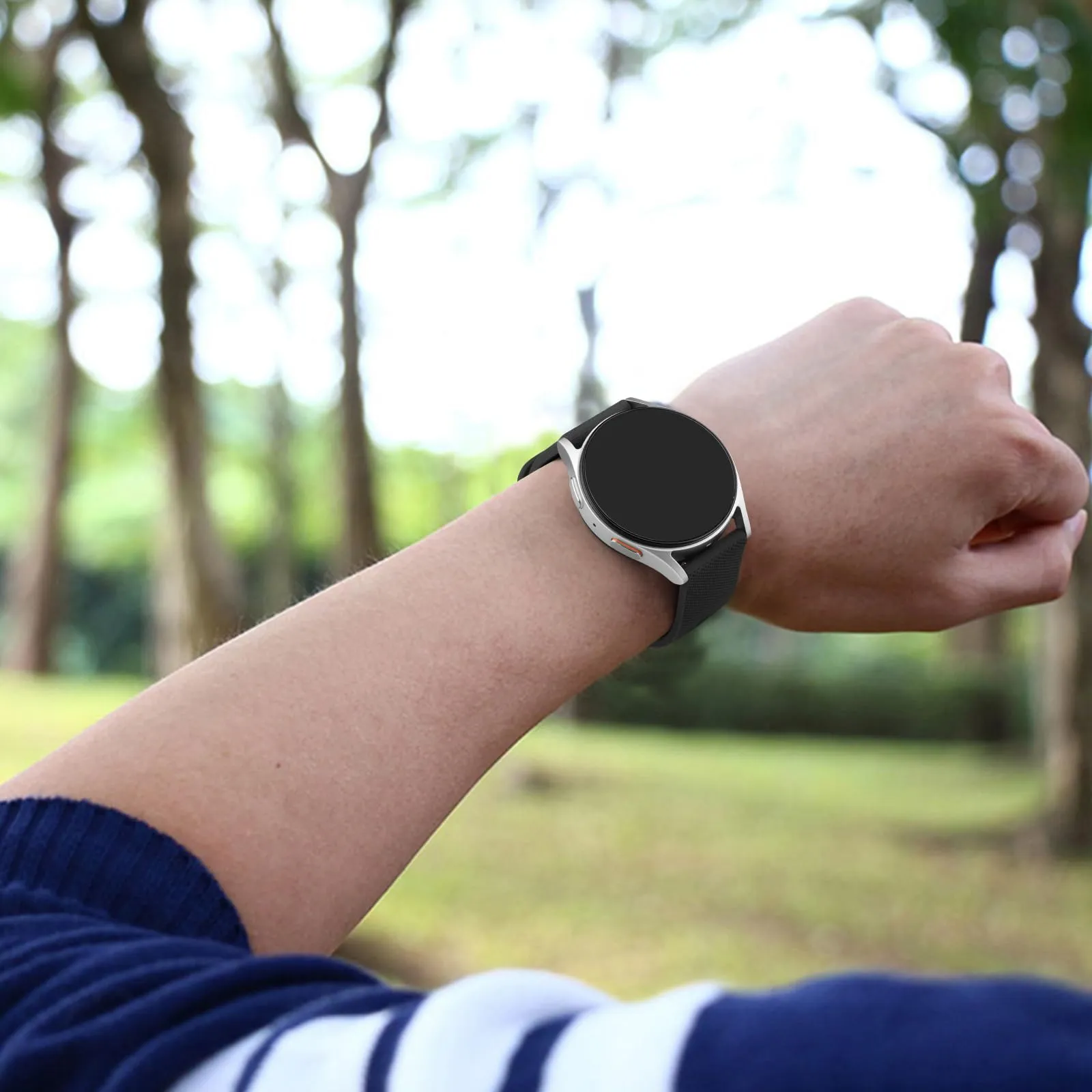 Mugust Cinturino in Silicone per Orologi 22mm Nero - immagine 5