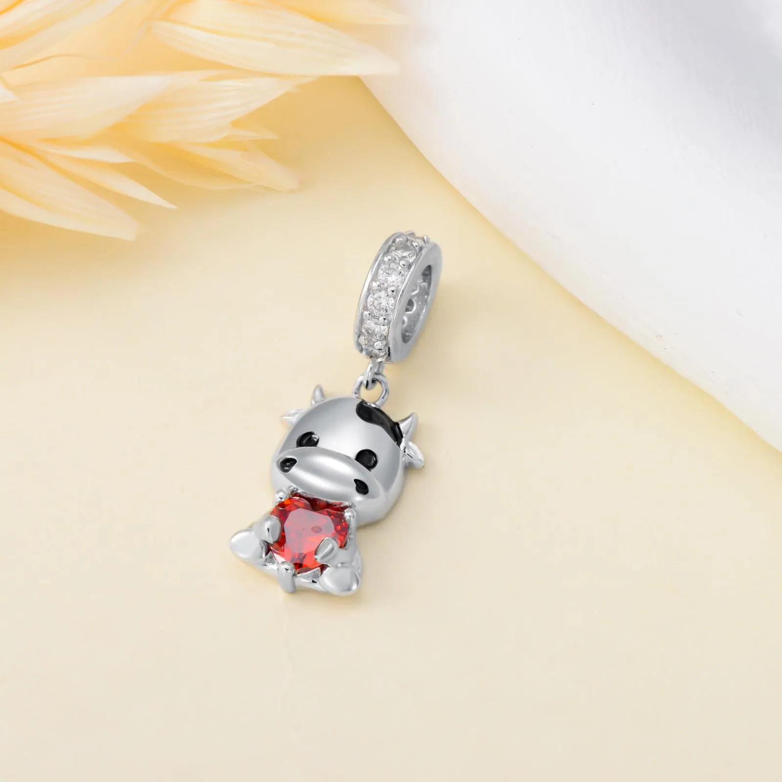 ROMANTICWORK Ciondolo a forma di mucca in argento Sterling 925 con pietra portafortuna - immagine 4