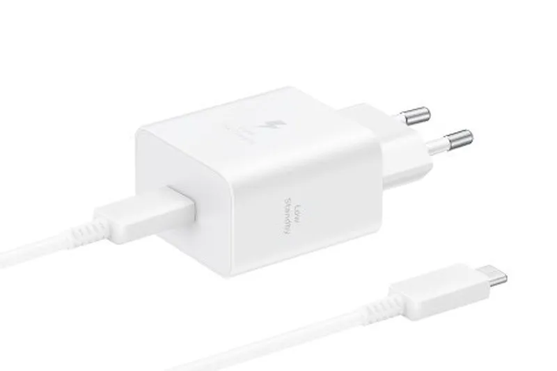 Samsung Super Fast Charging 45W USB-C to USB-C Charger with Cable EP-T4511XW, White - immagine 1