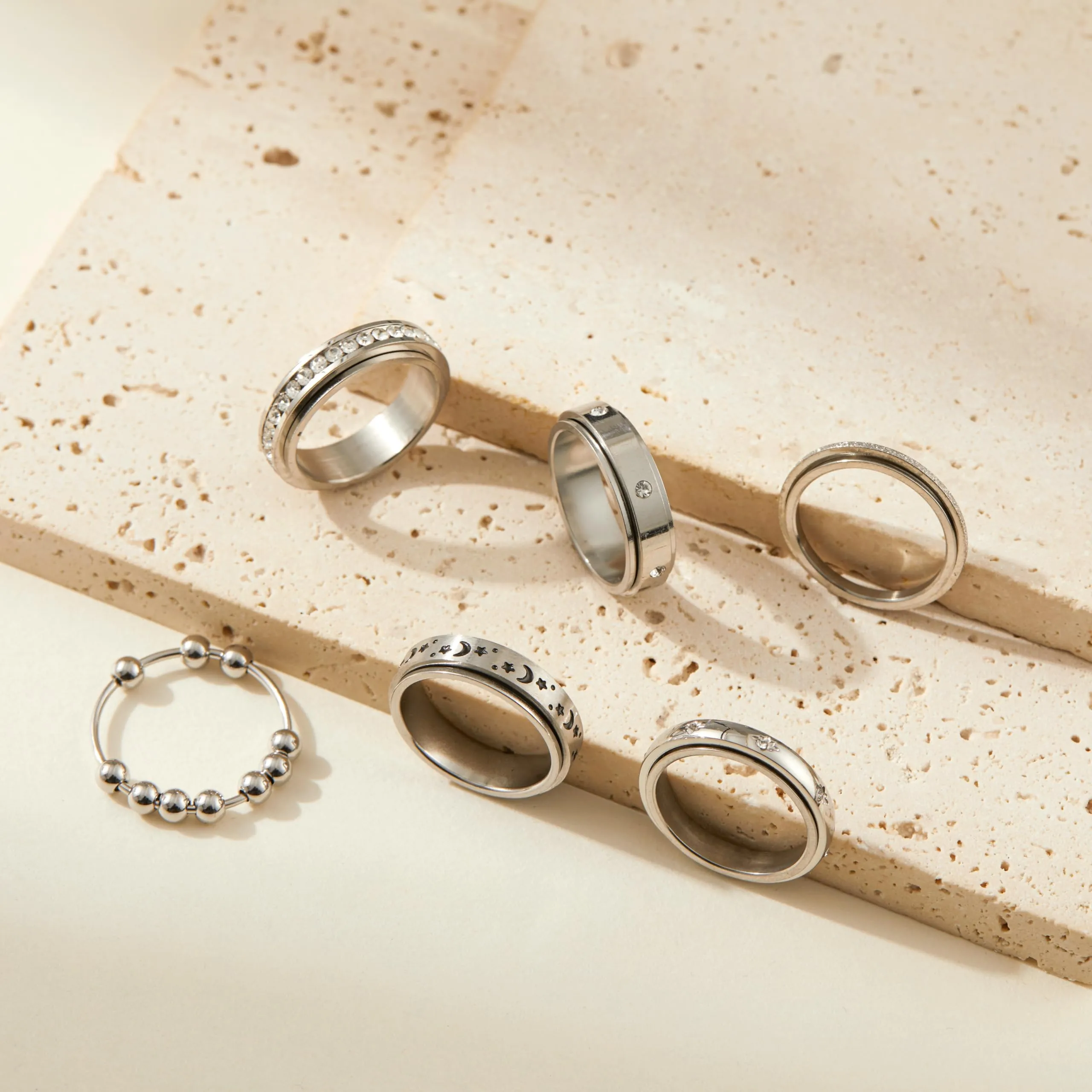 LOFITOR Set di 6 Anelli Antistress e Anti Ansia in Acciaio Inossidabile con CZ Luna e Stella - immagine 2