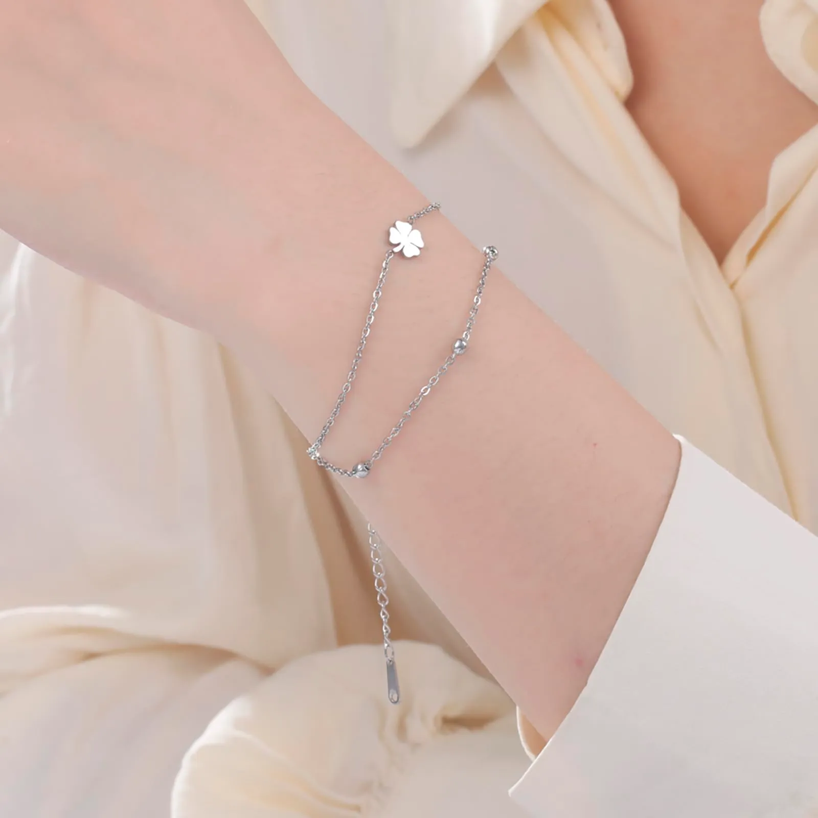 VASSAGO Bracciale da donna con quadrifoglio in acciaio inox - immagine 5