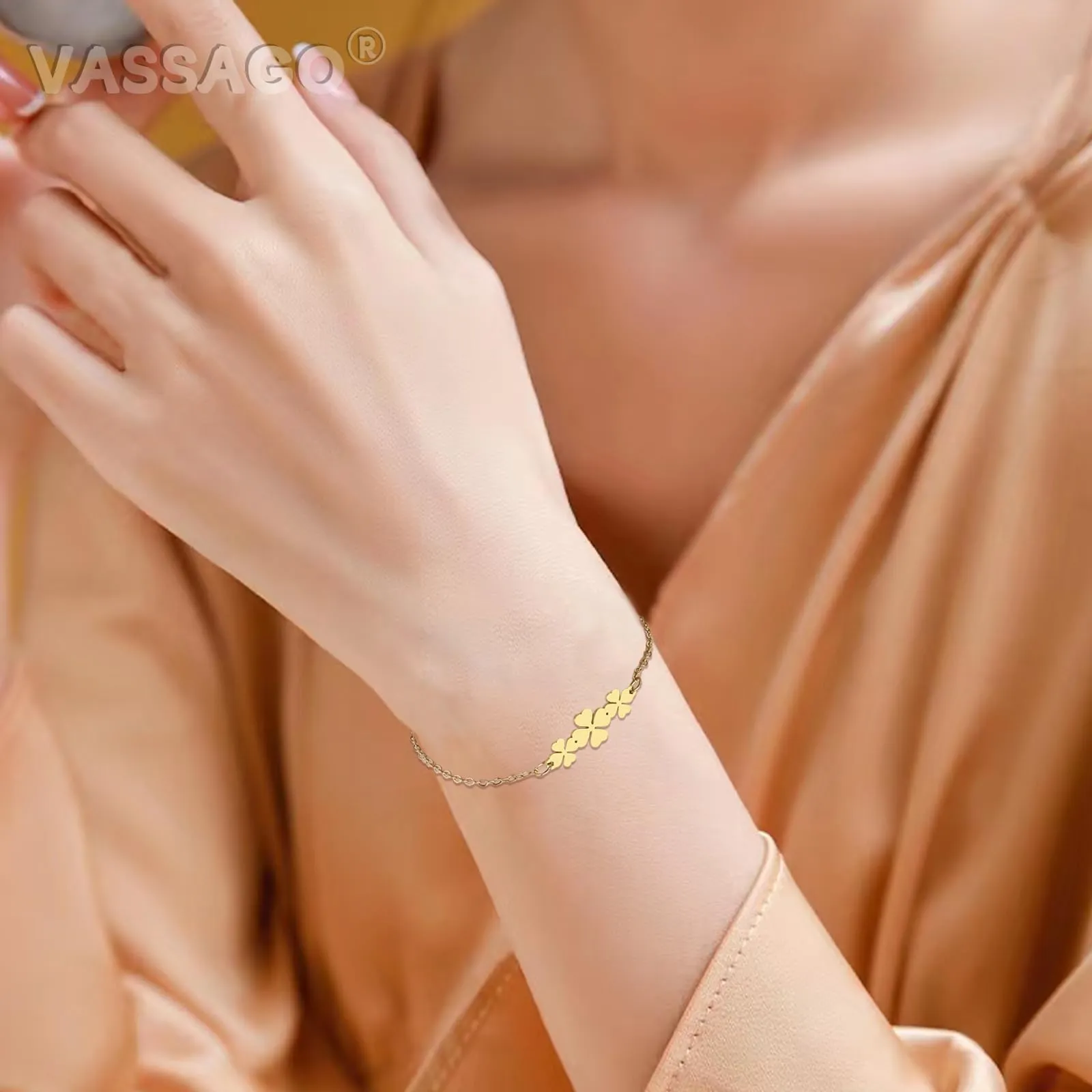 VASSAGO Bracciale da donna con quadrifoglio in acciaio inossidabile, Taglia unica - immagine 2