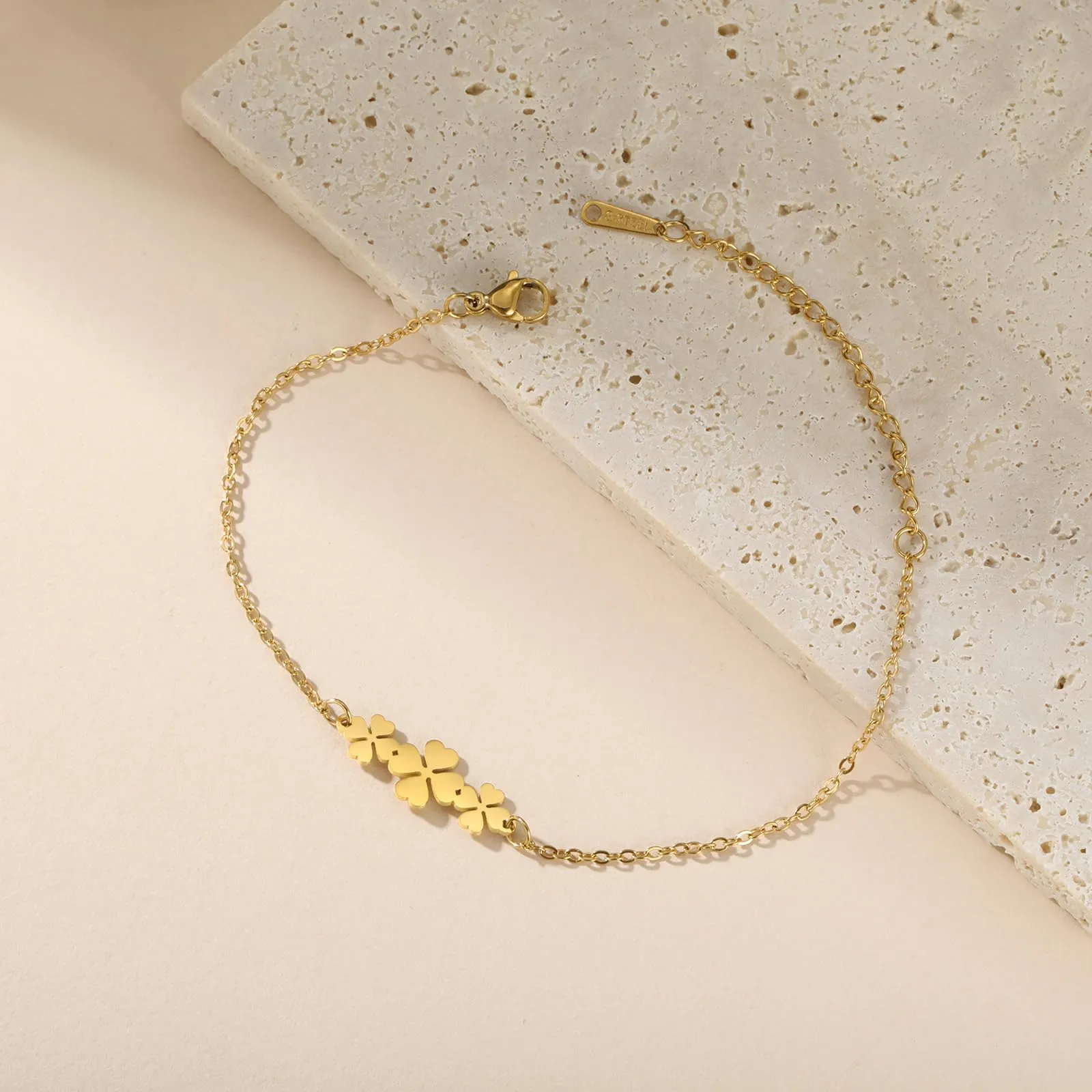 VASSAGO Bracciale da donna con quadrifoglio in acciaio inossidabile, Taglia unica - immagine 4