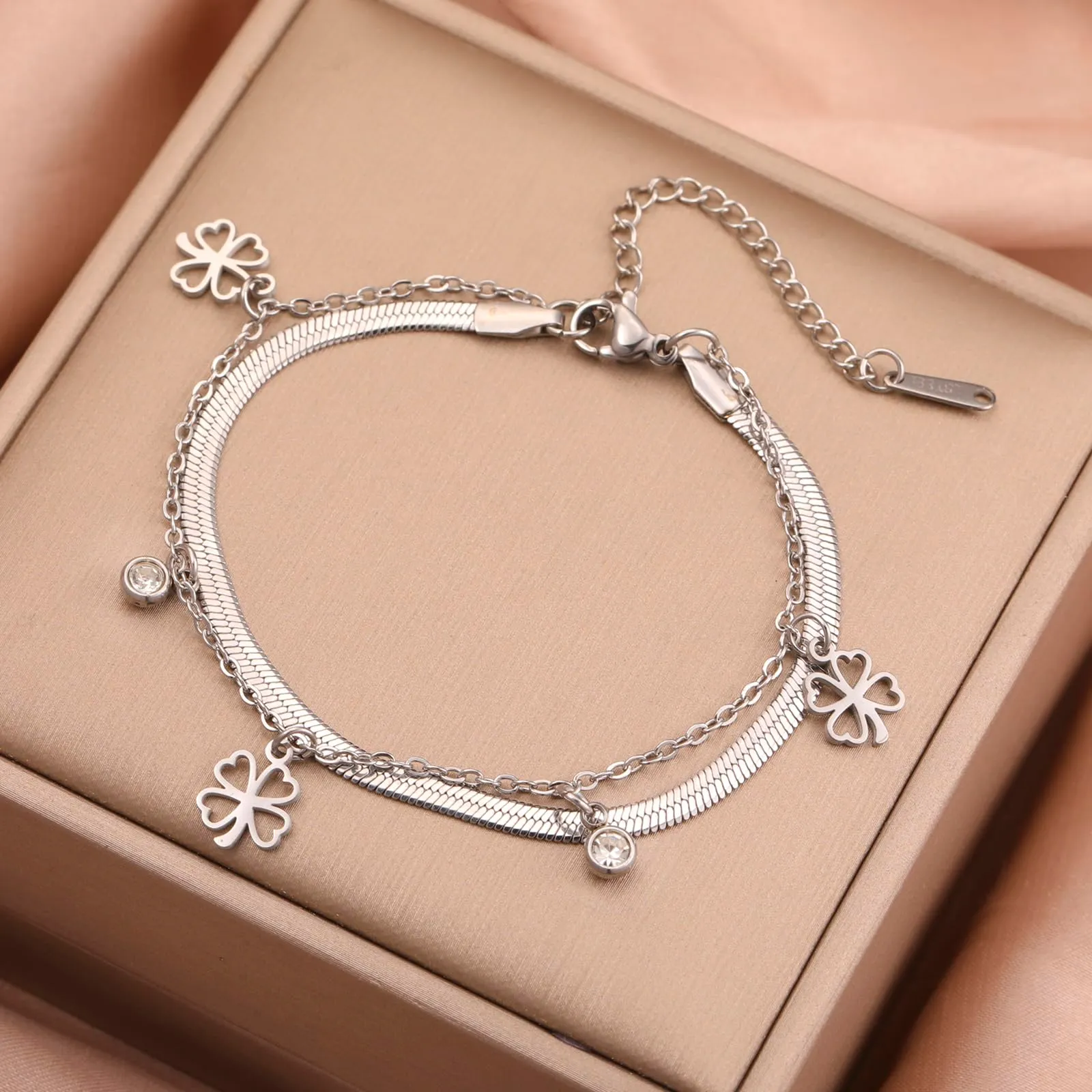 VASSAGO Bracciale da donna con quadrifoglio in acciaio inox, Misura unica - immagine 4