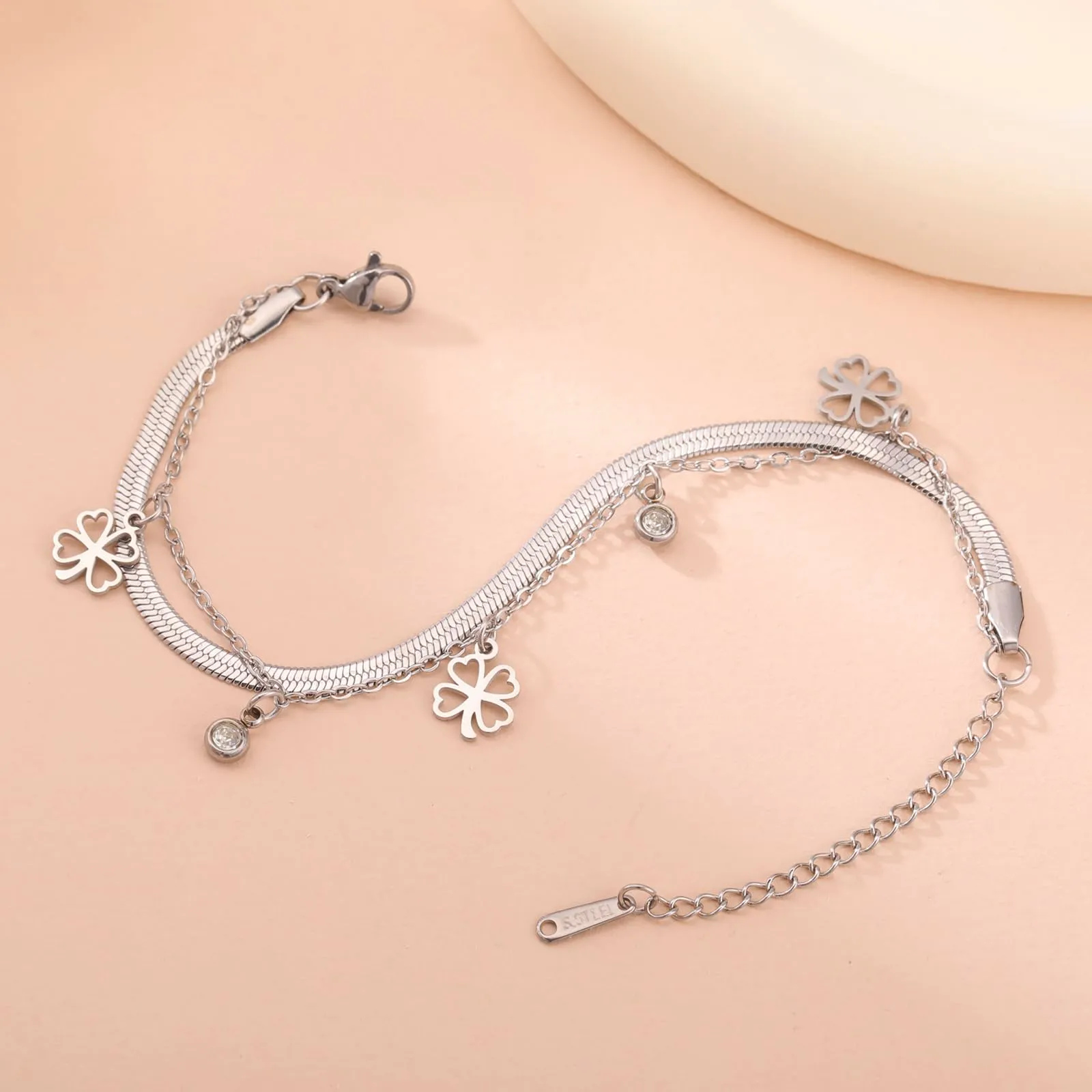 VASSAGO Bracciale da donna con quadrifoglio in acciaio inox, Misura unica - immagine 5