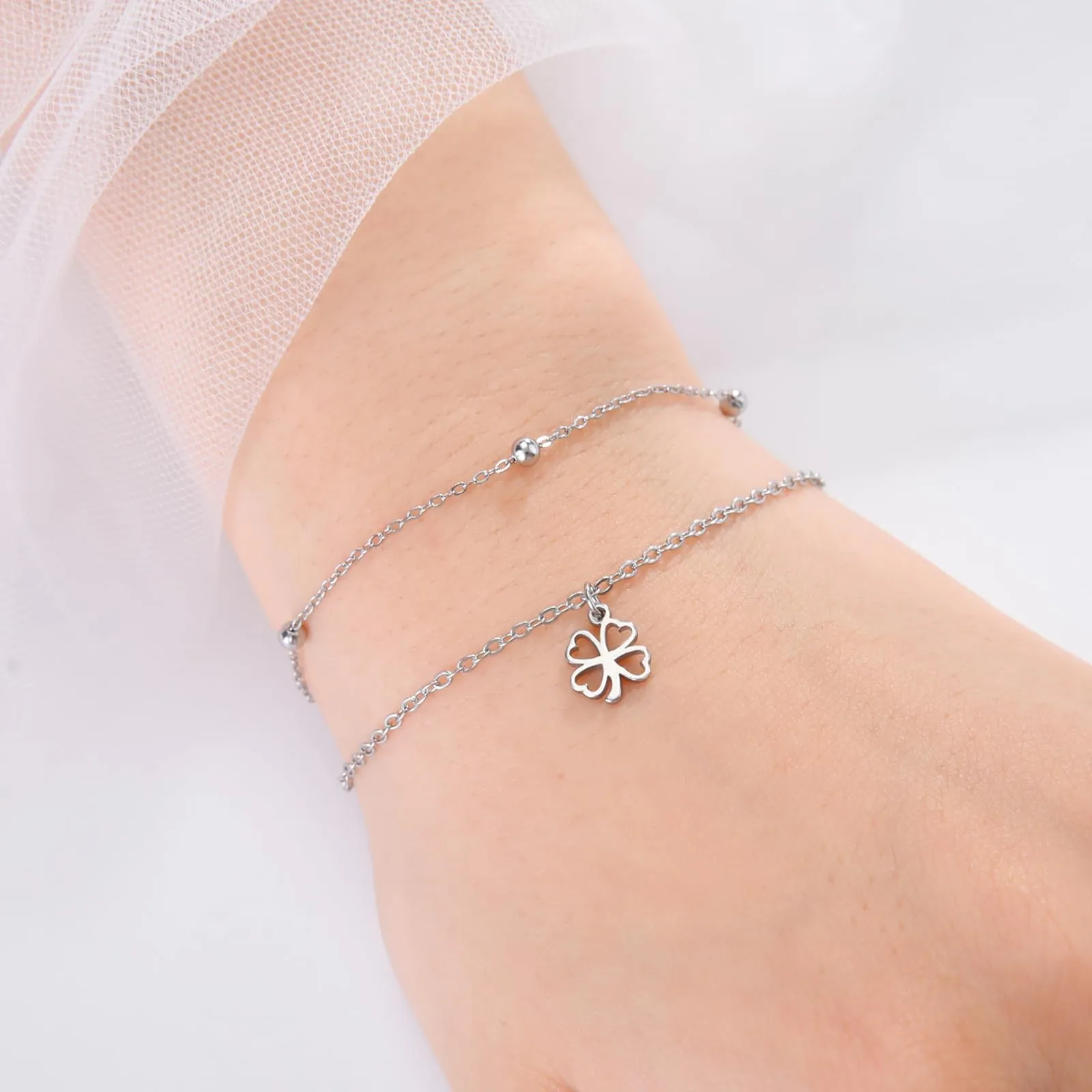 VASSAGO Bracciale da donna con quadrifoglio in acciaio inossidabile, Taglia unica - immagine 5