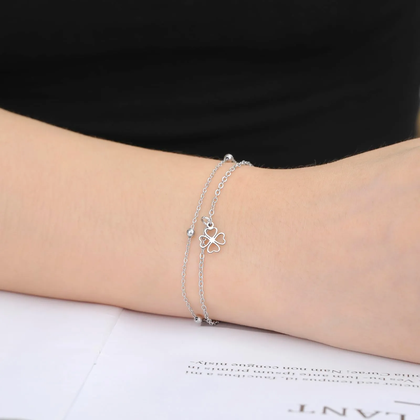 VASSAGO Bracciale da donna con quadrifoglio in acciaio inox, Taglia unica - immagine 5
