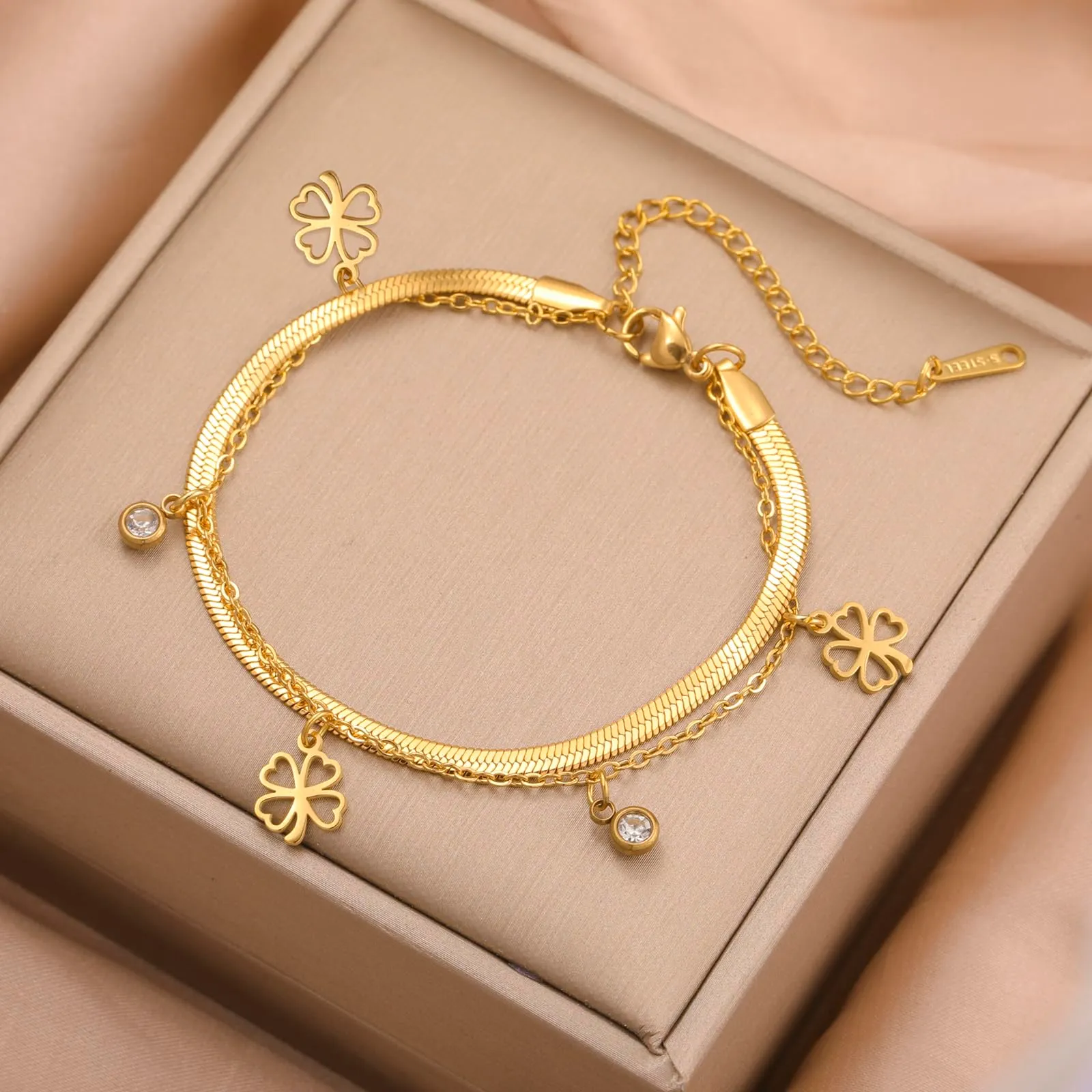 VASSAGO Bracciale da donna con quadrifoglio in acciaio inox, Misura unica - immagine 4