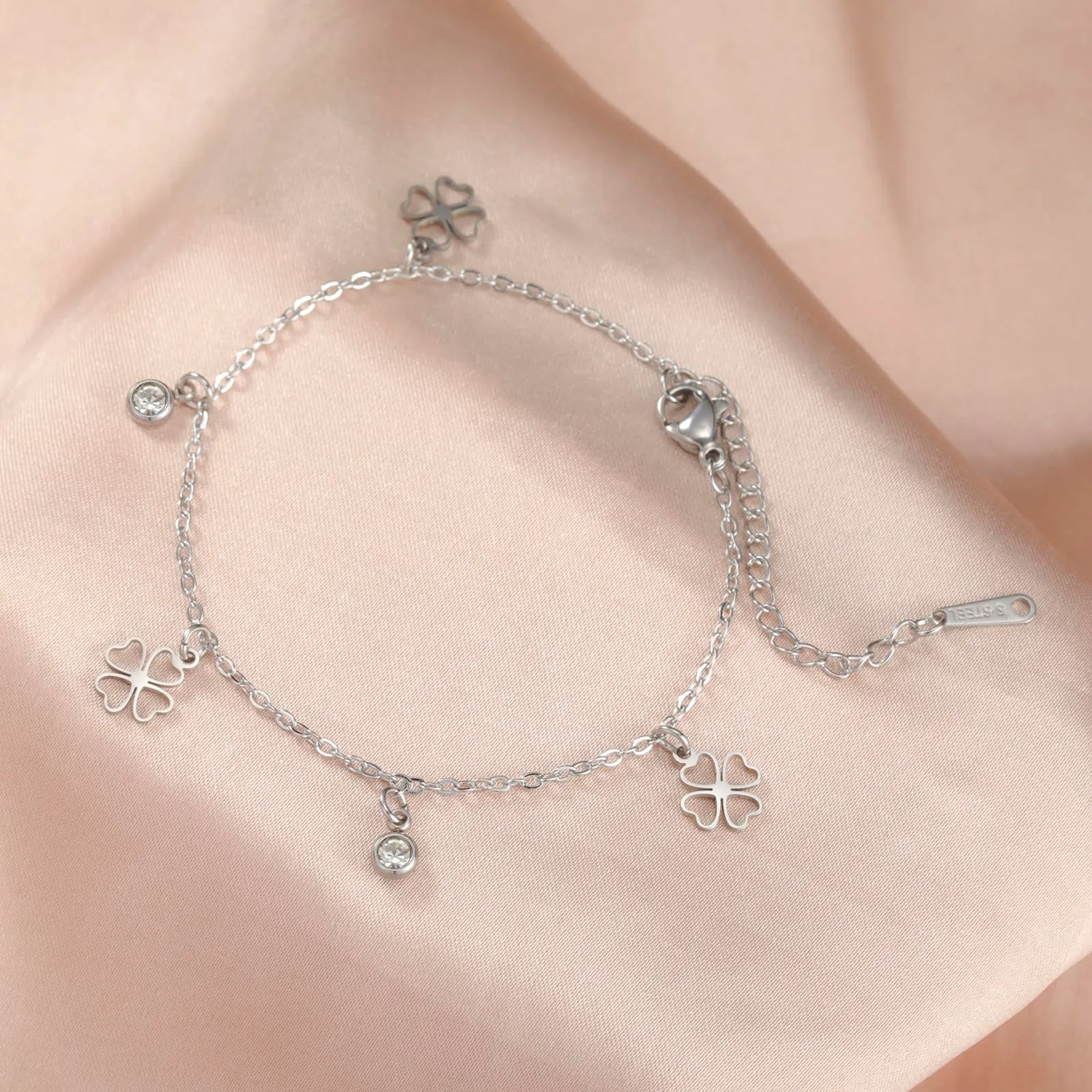 VASSAGO Bracciale da donna con quadrifoglio in acciaio inossidabile, Misura unica - immagine 8