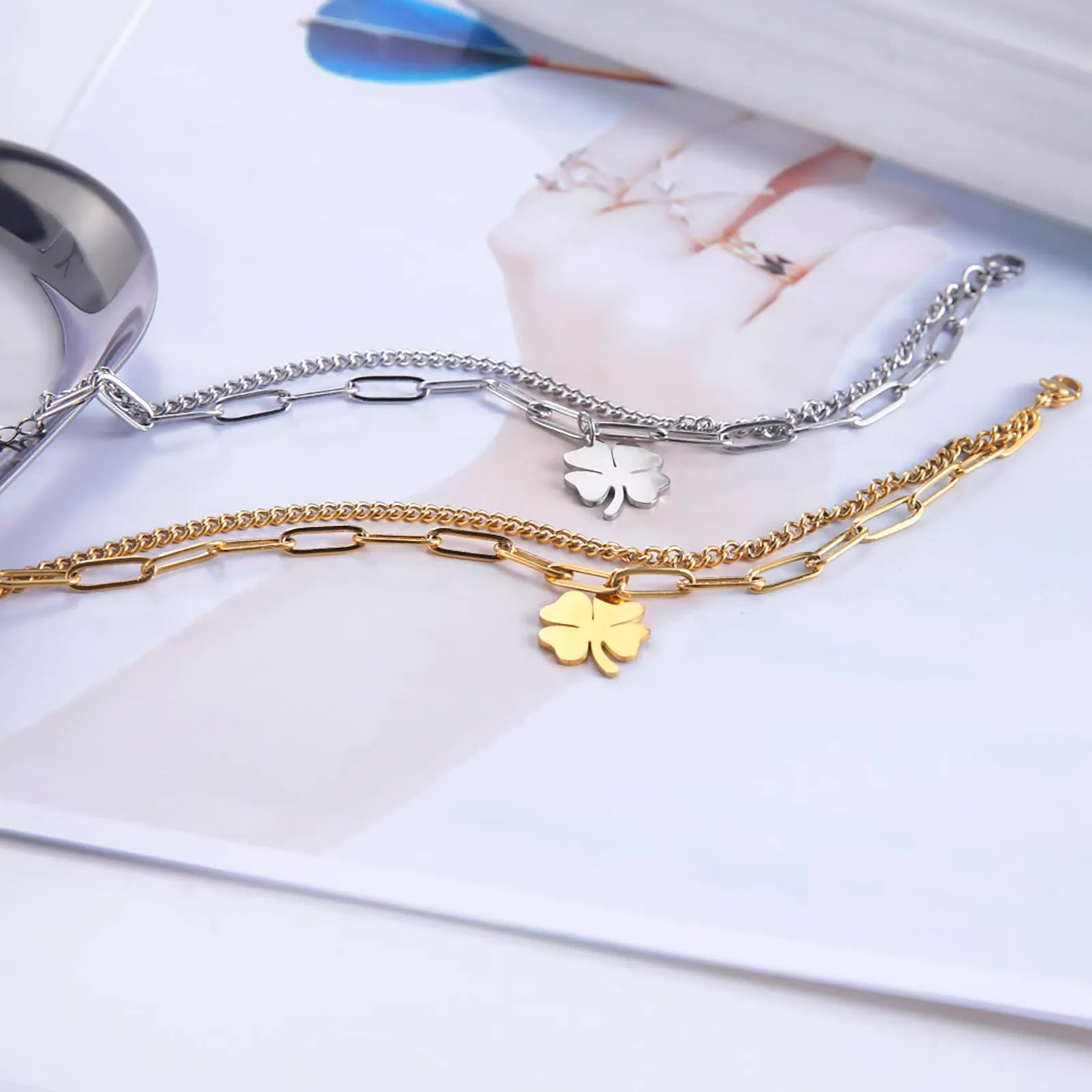 VASSAGO Bracciale da donna con quadrifoglio in acciaio inox, Misura unica - immagine 9