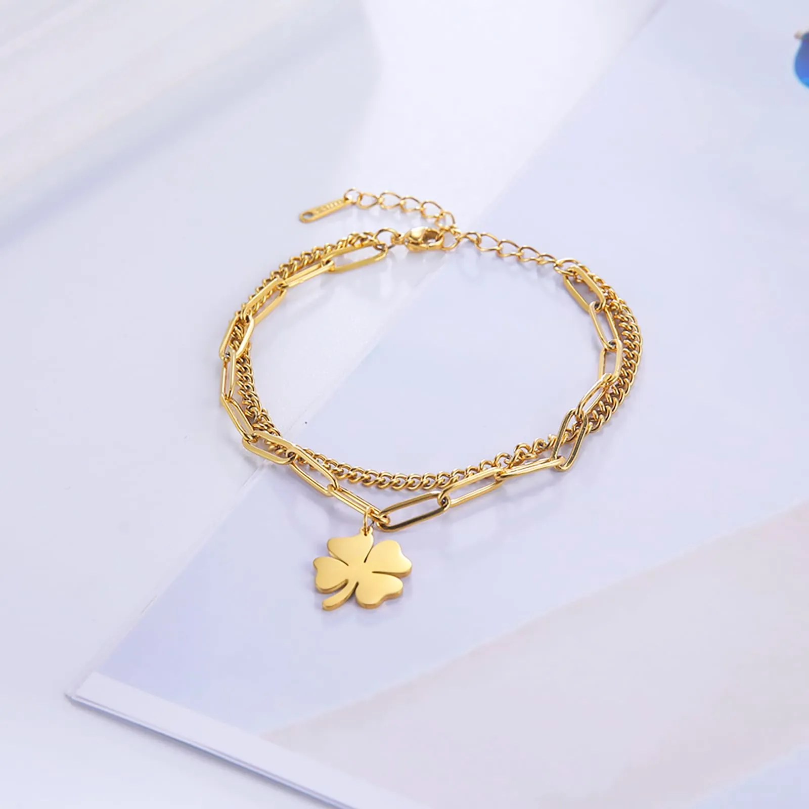 VASSAGO Bracciale da donna con quadrifoglio in acciaio inossidabile - immagine 3