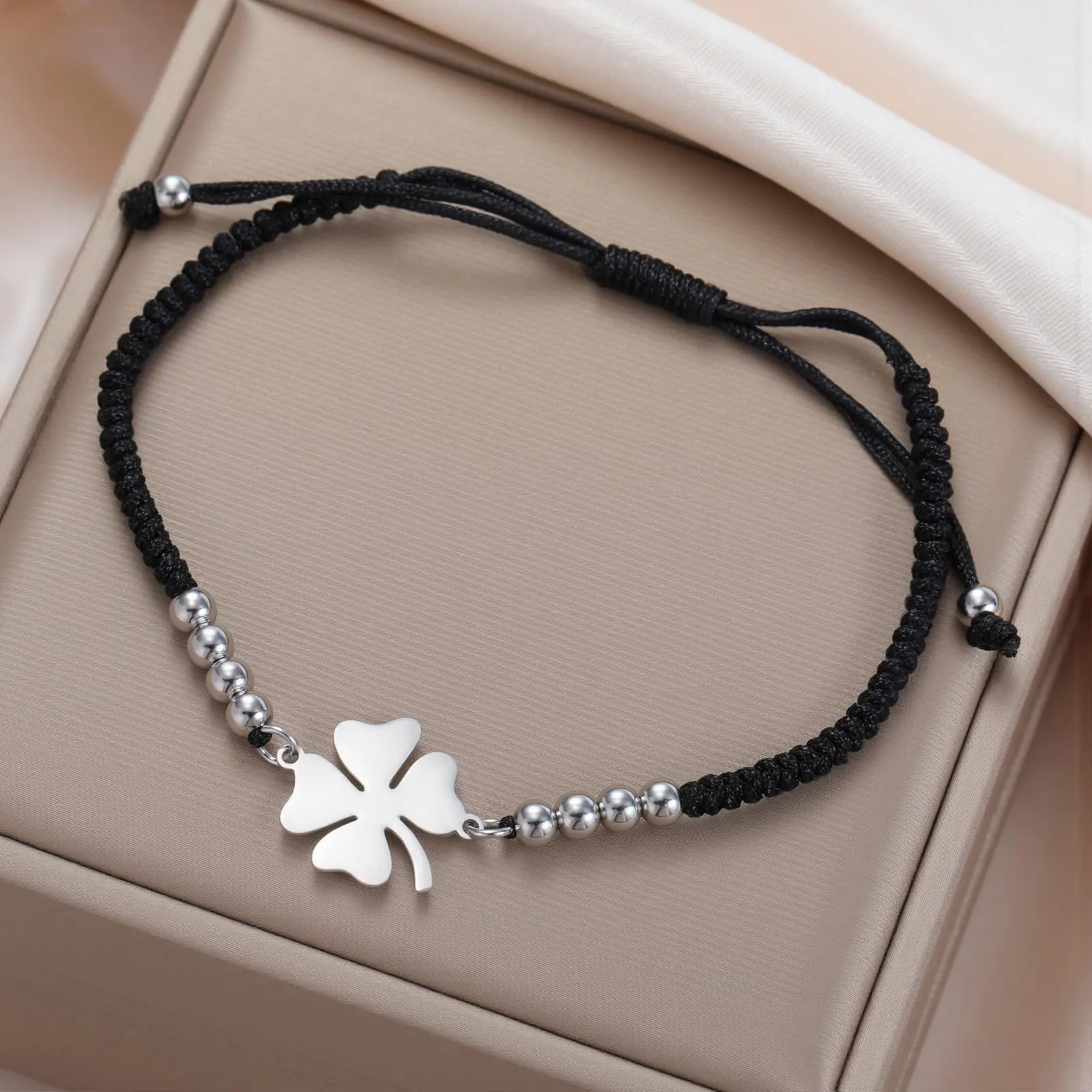 VASSAGO Bracciale da donna con quadrifoglio in acciaio inox, Taglia unica - immagine 8