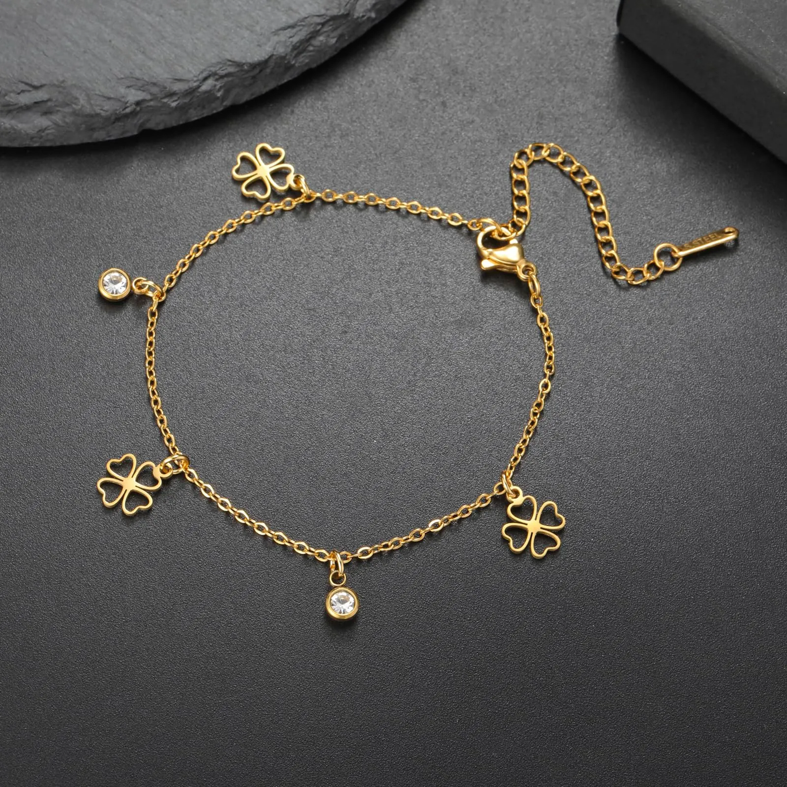VASSAGO Bracciale con quadrifoglio in acciaio inossidabile da donna, Taglia unica - immagine 9