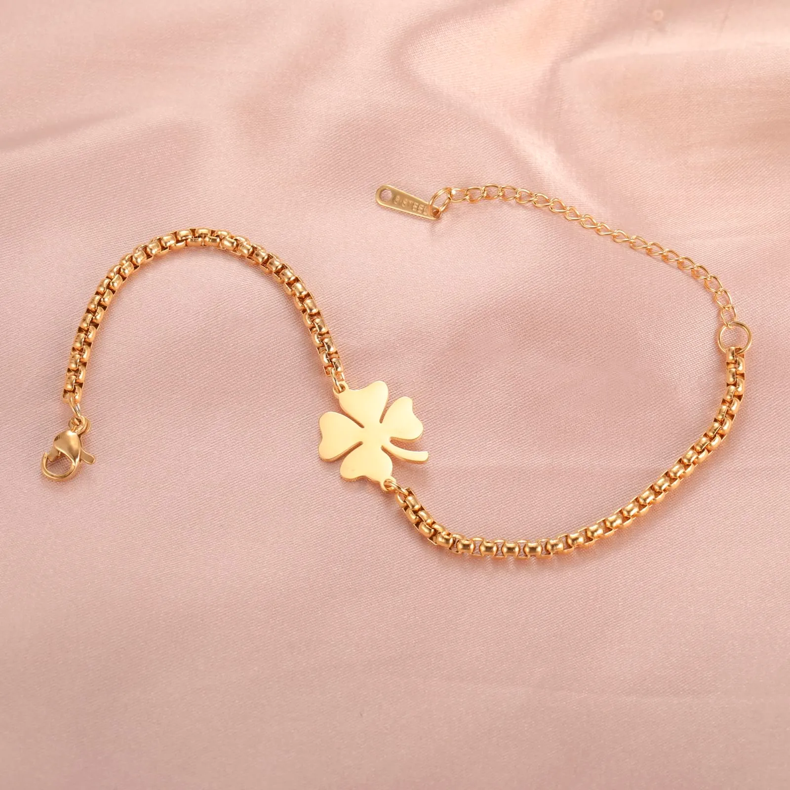 VASSAGO Bracciale da donna con quadrifoglio in acciaio inossidabile, Misura unica - immagine 4