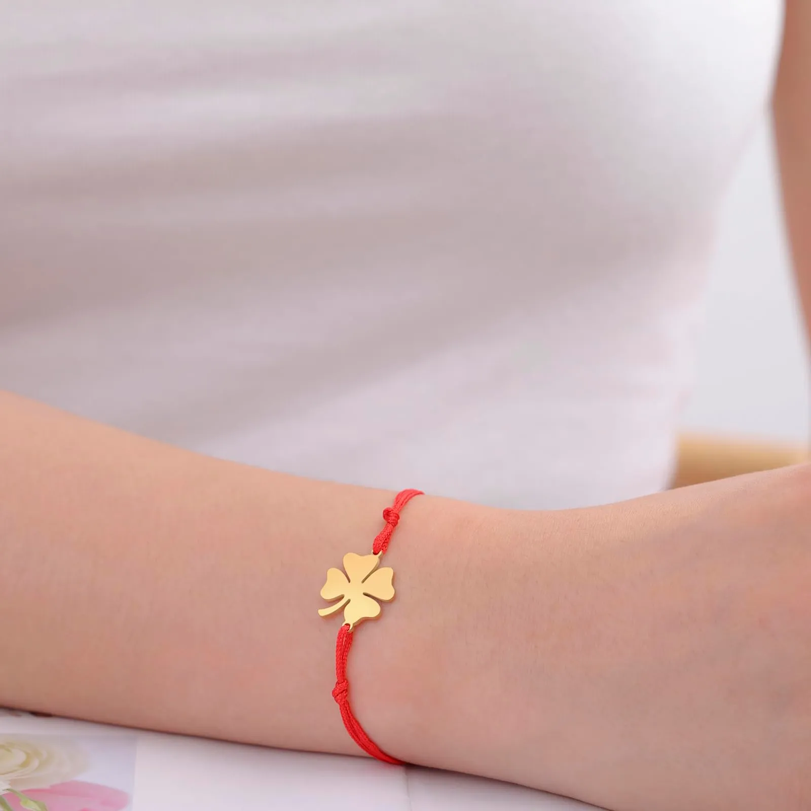 VASSAGO Bracciale da donna con quadrifoglio in acciaio inossidabile, Taglia unica - immagine 4