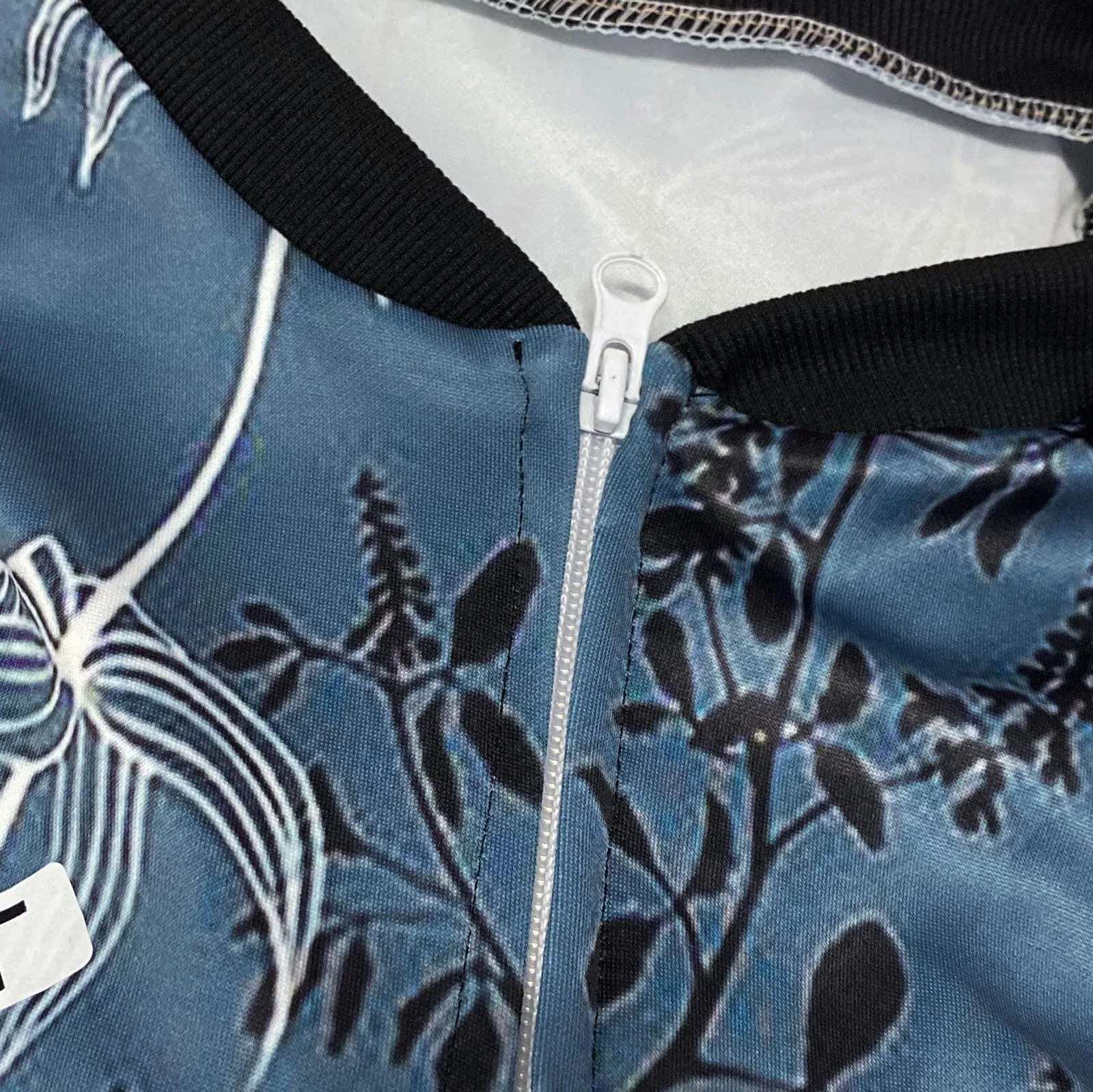 Generico Bomber Donna Floreale Leggero con Cerniera e Collo Alto - immagine 5