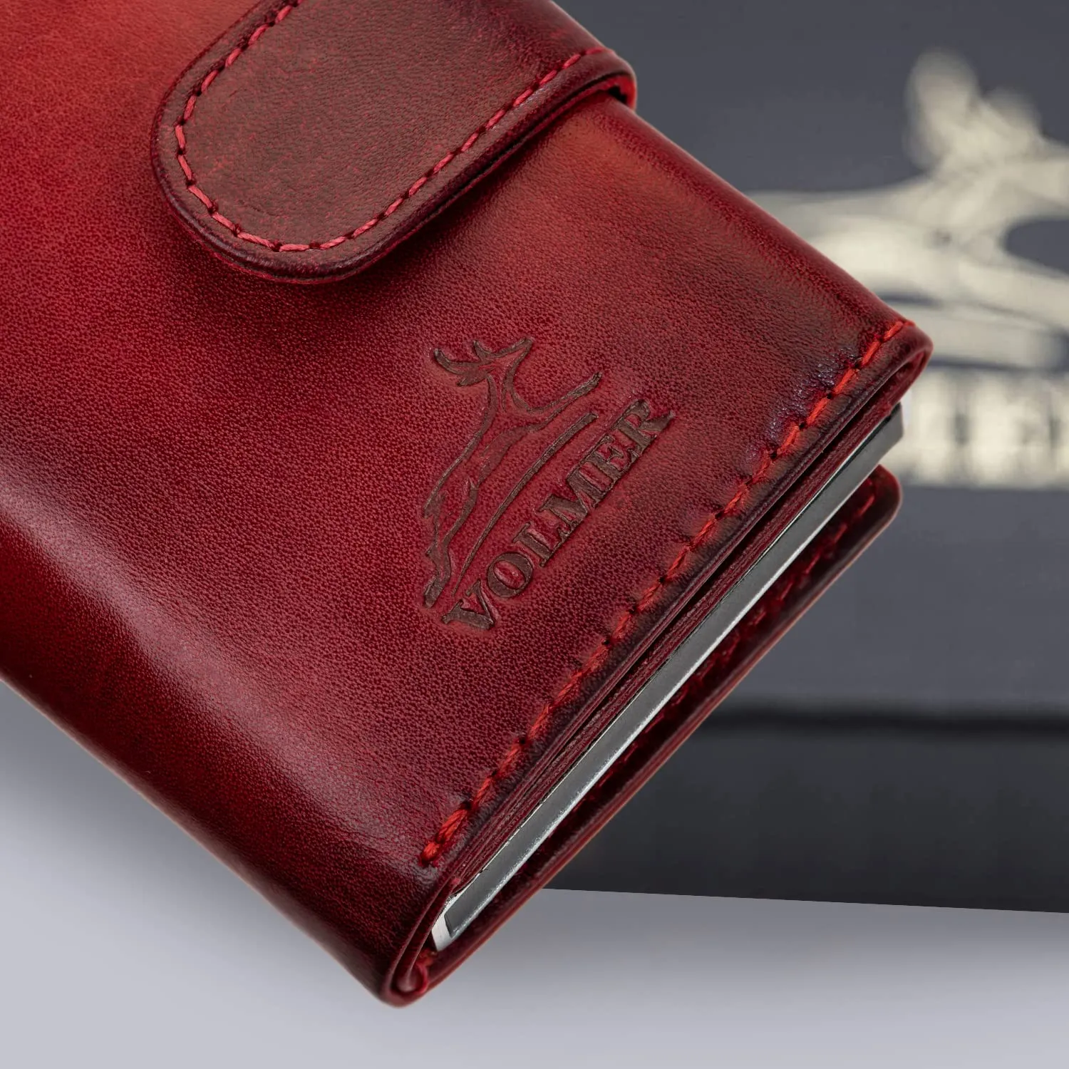 Fa.Volmer Pop-Up Portacarte in Vera Pelle con Tasca per Monete, Protezione RFID, VO31 Red (Rosso Bordeaux) - immagine 3