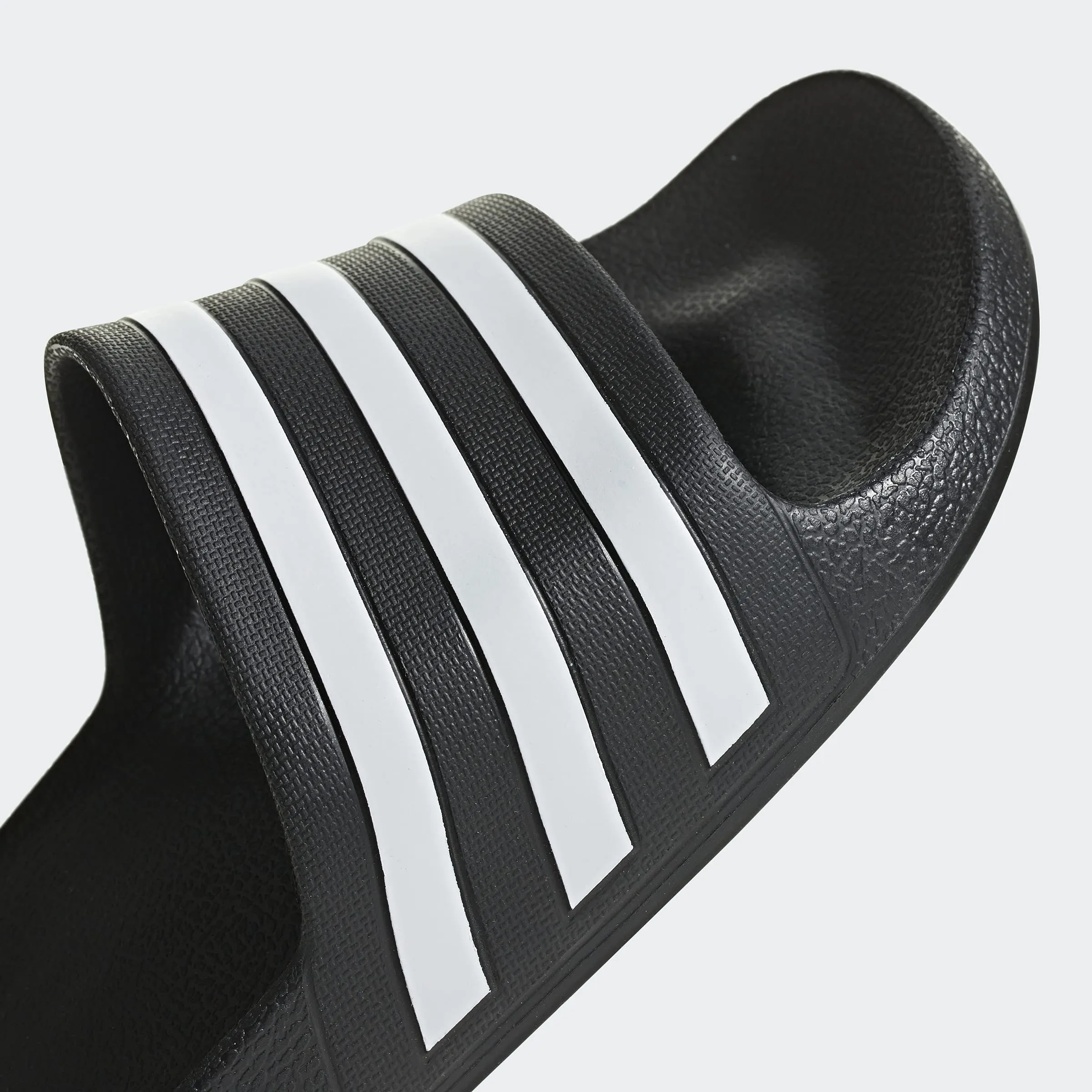 adidas Adilette Aqua Slides Slipper - Core Black / Cloud White / Core Black, 40.5 EU - immagine 4