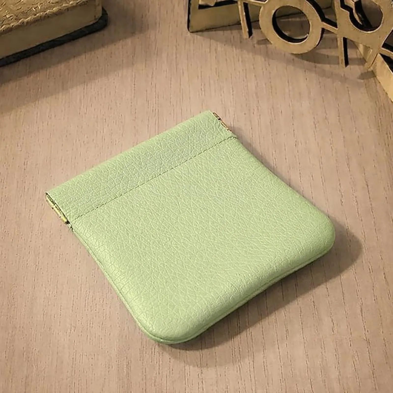 FAST WORLD SHOPPING Portamonete in Vera Pelle Made in Italy con Chiusura a Molla Snap (Verde Pistacchio) - immagine 7